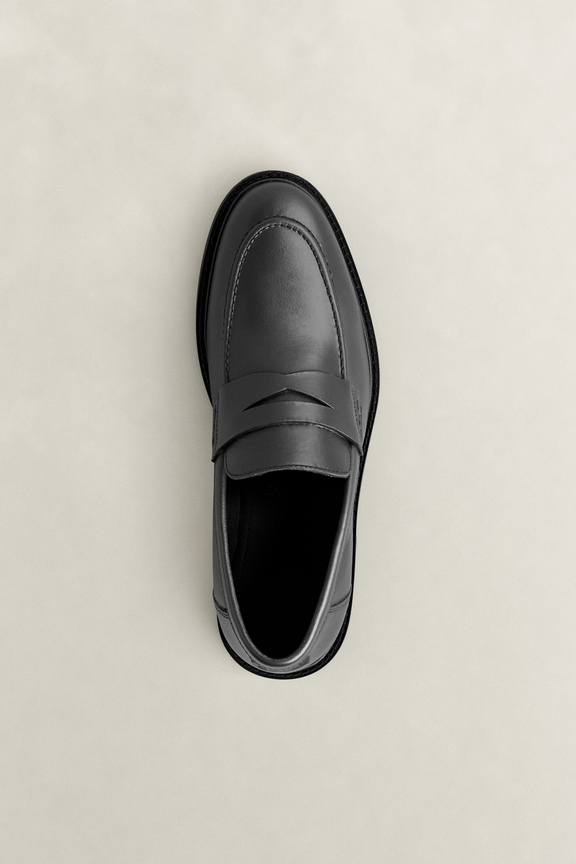 Loafers em pele Lozham