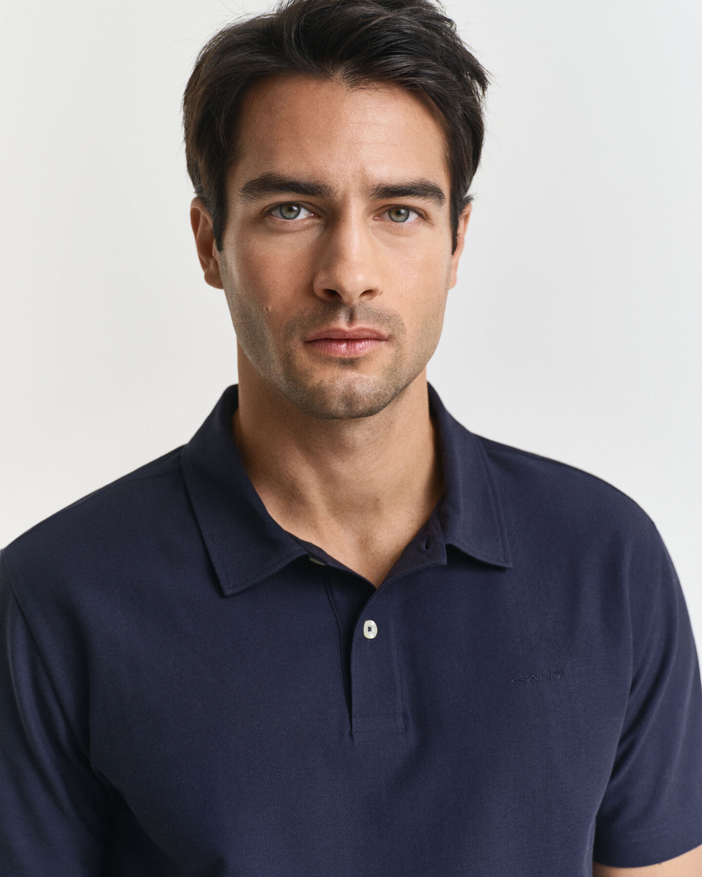 Polo em sarja texturizada