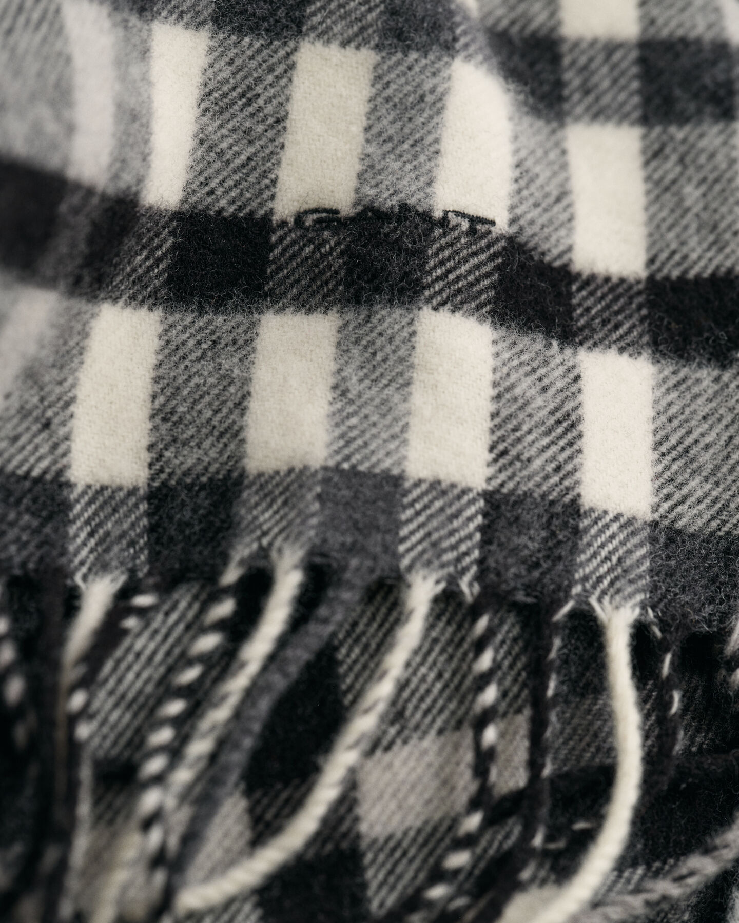 Cachecol com padrão de xadrez