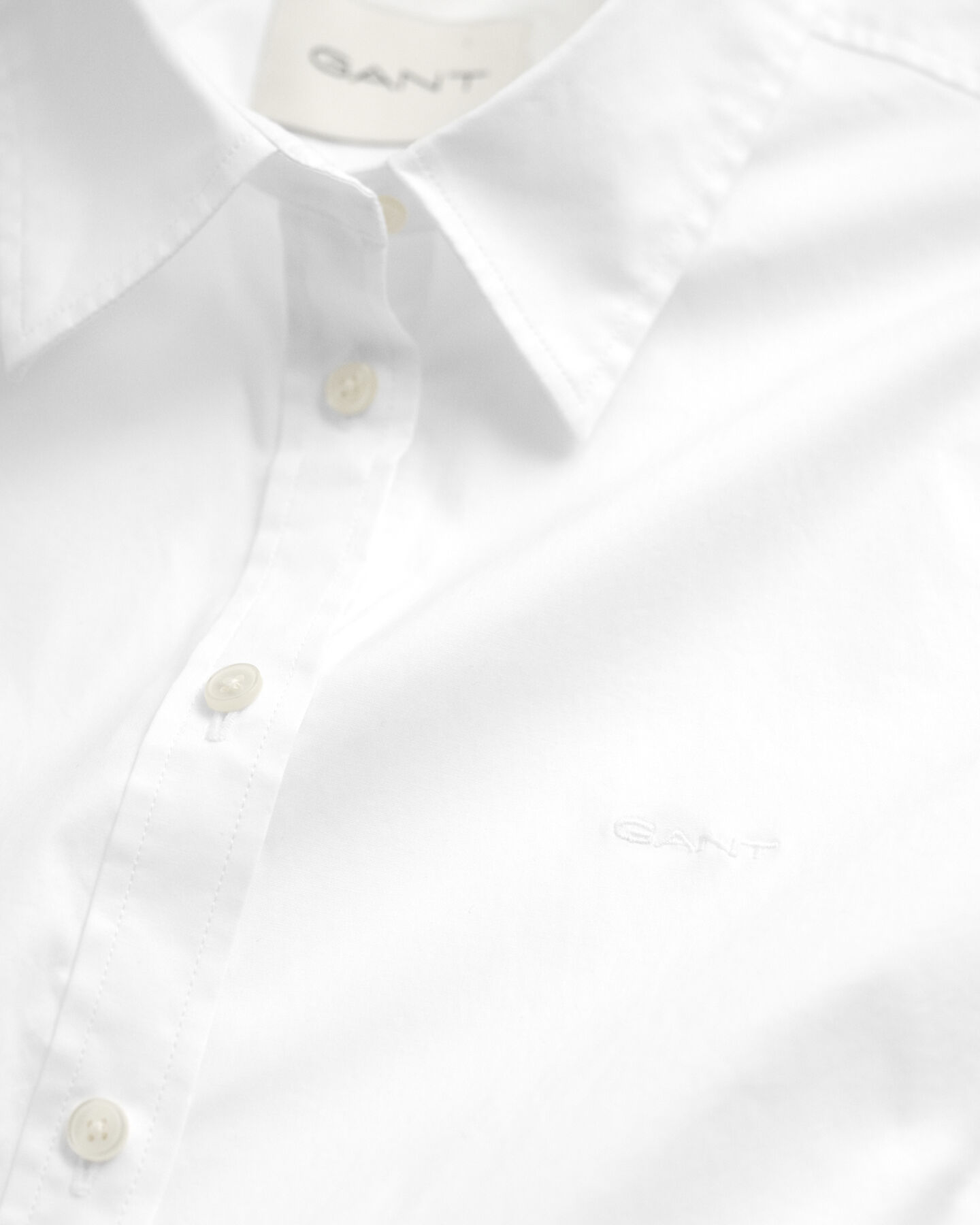 Camisa em popelina slim fit