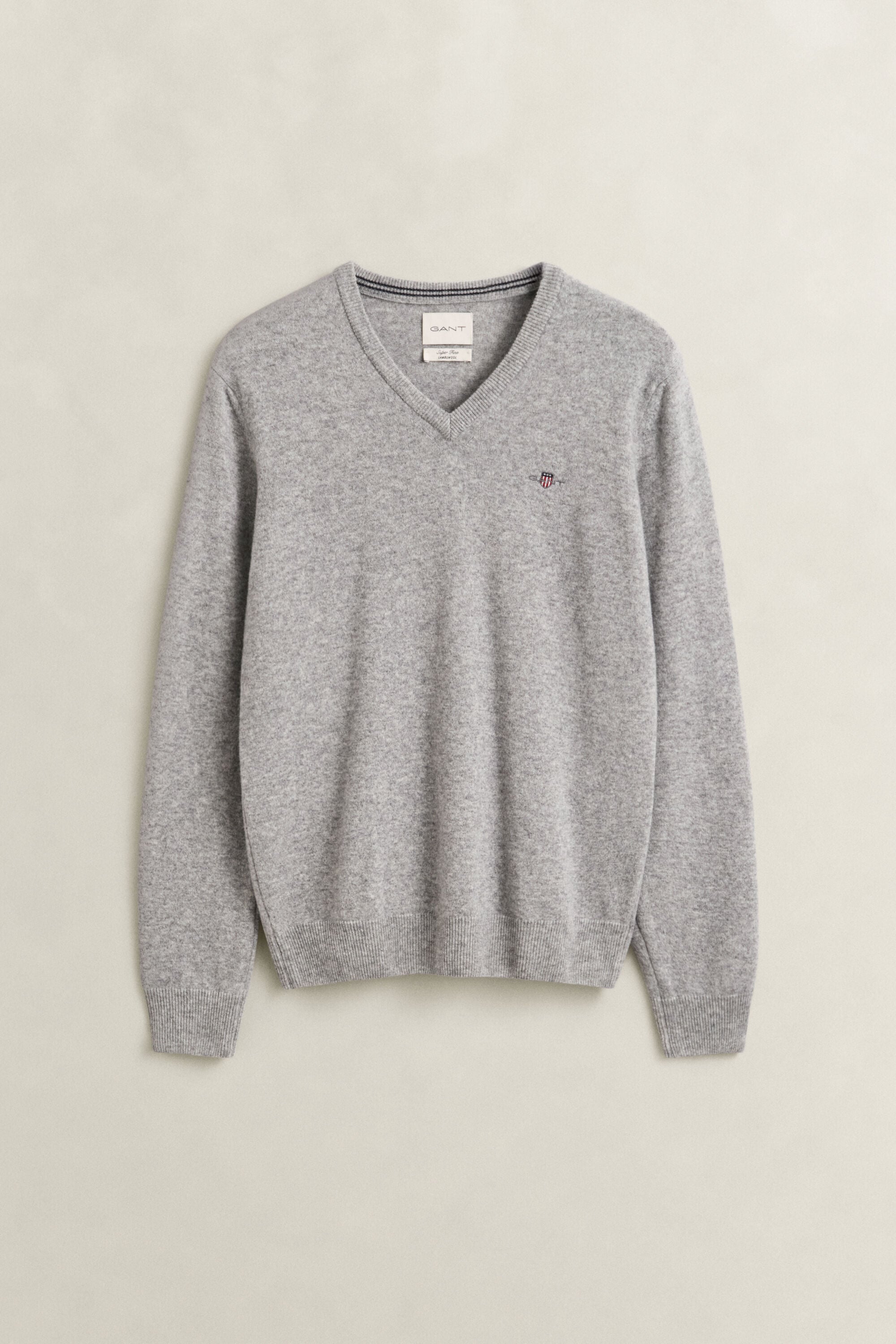 Pullover com decote em V em lã