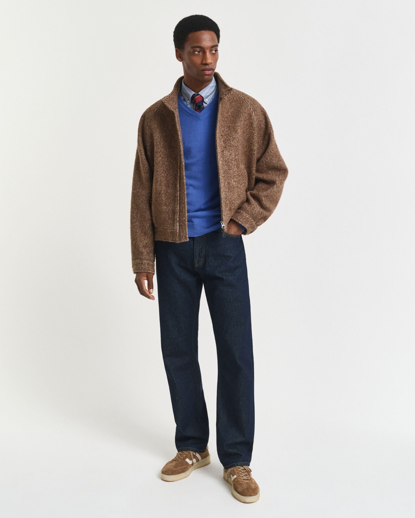 Pullover com decote em V em lã extrafina