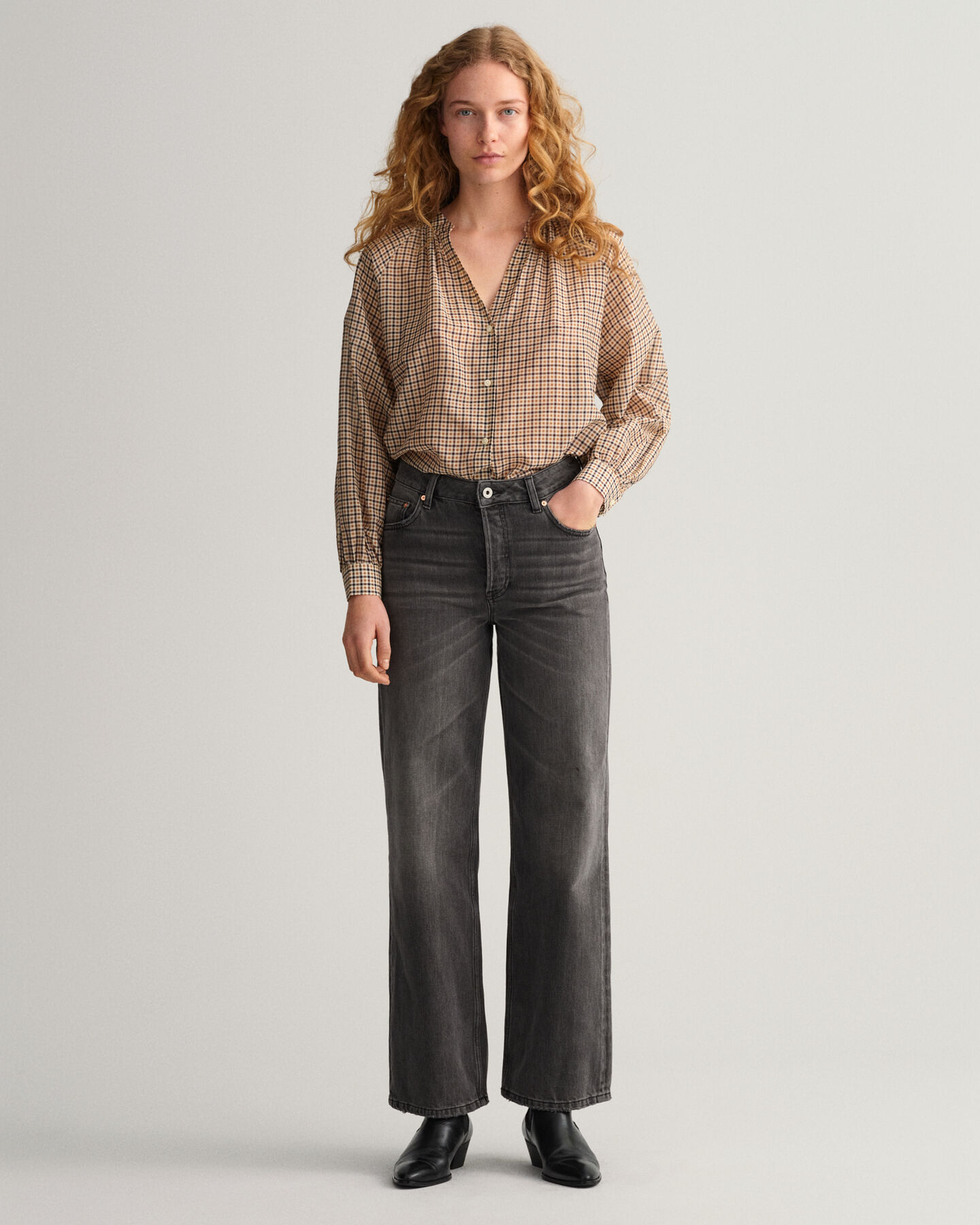 Blusa em seda e algod&atilde;o com padr&atilde;o de xadrez