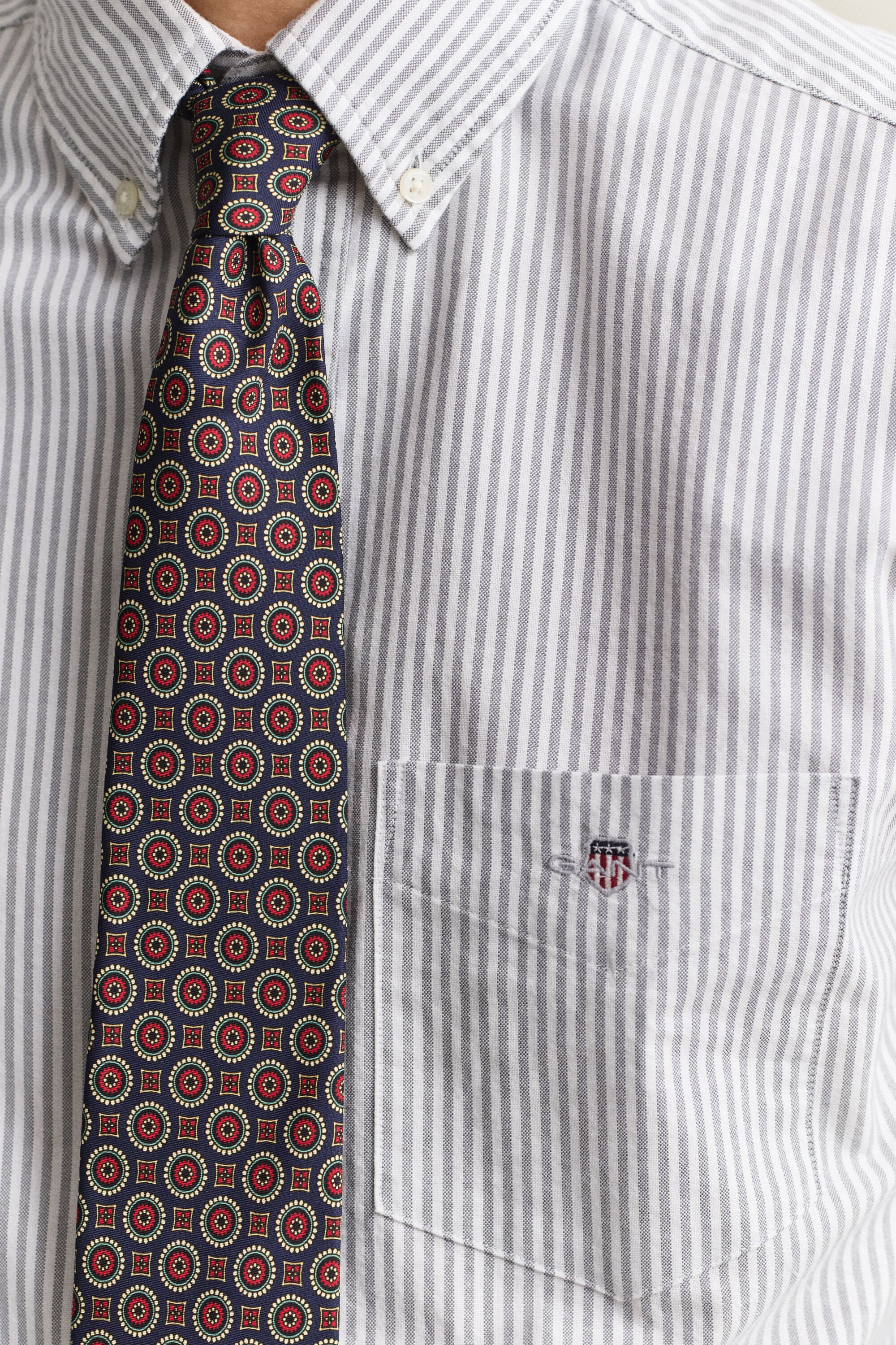 Camisa Oxford às riscas finas Classic