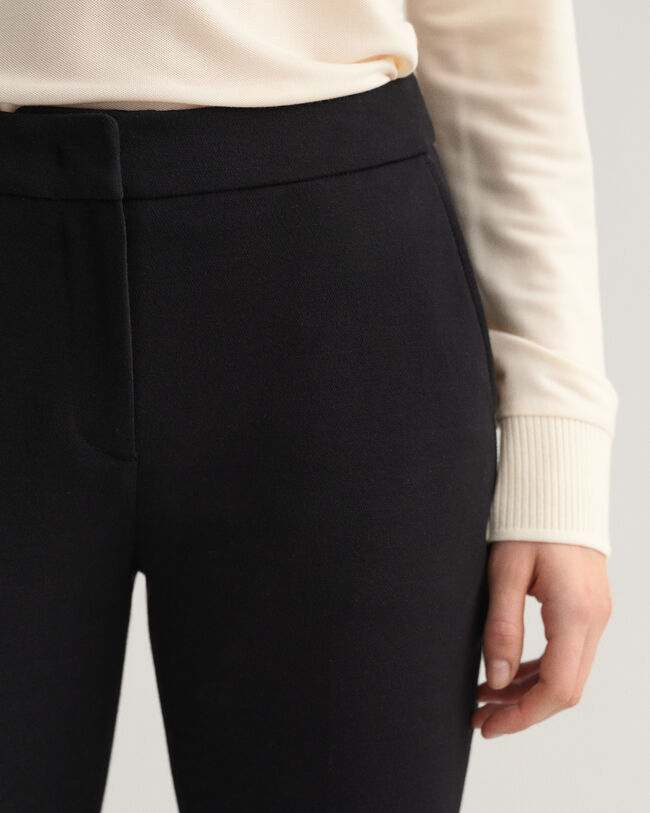 Cal&ccedil;as cigarette em jersey