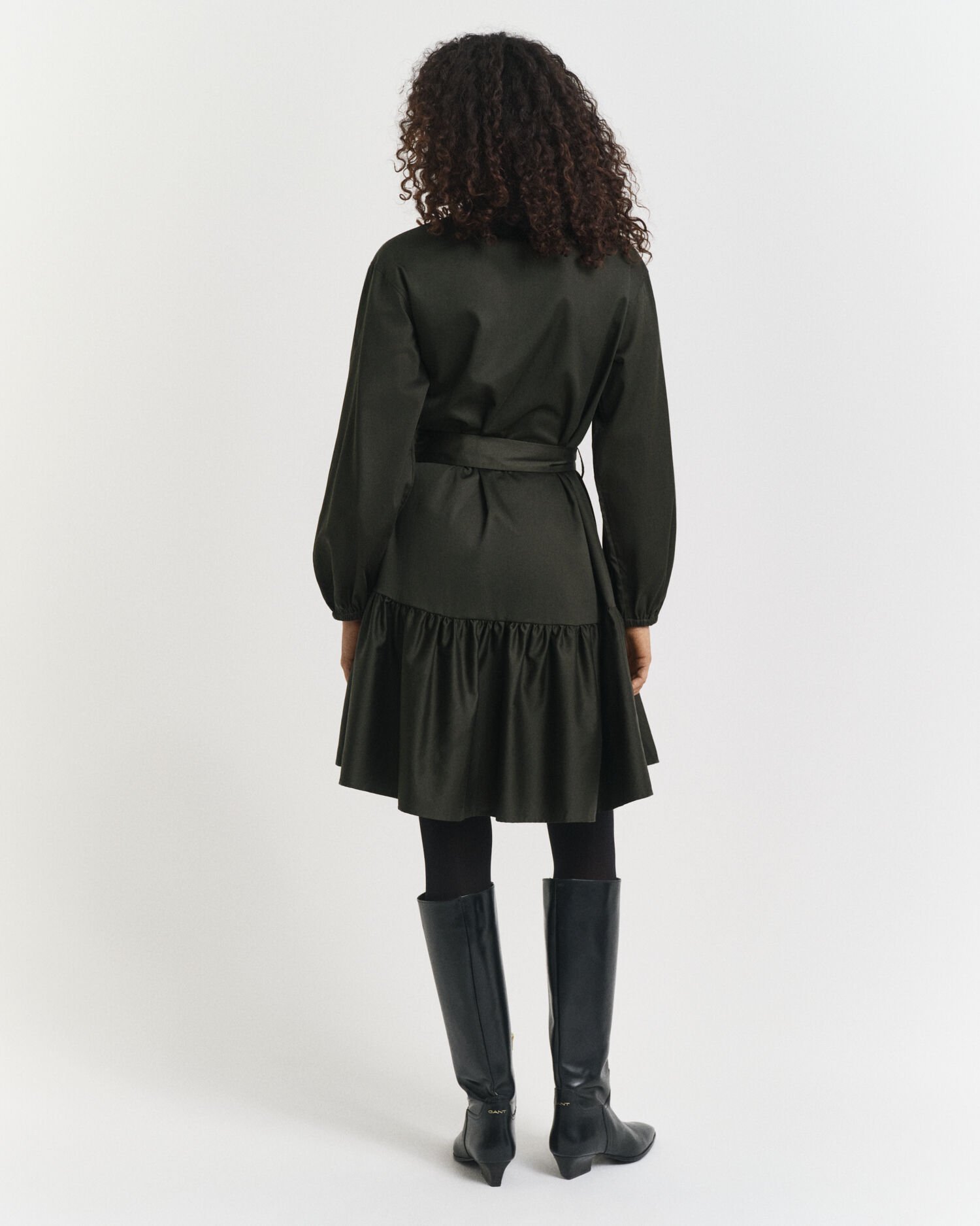 Vestido de manga comprida em algodão acetinado