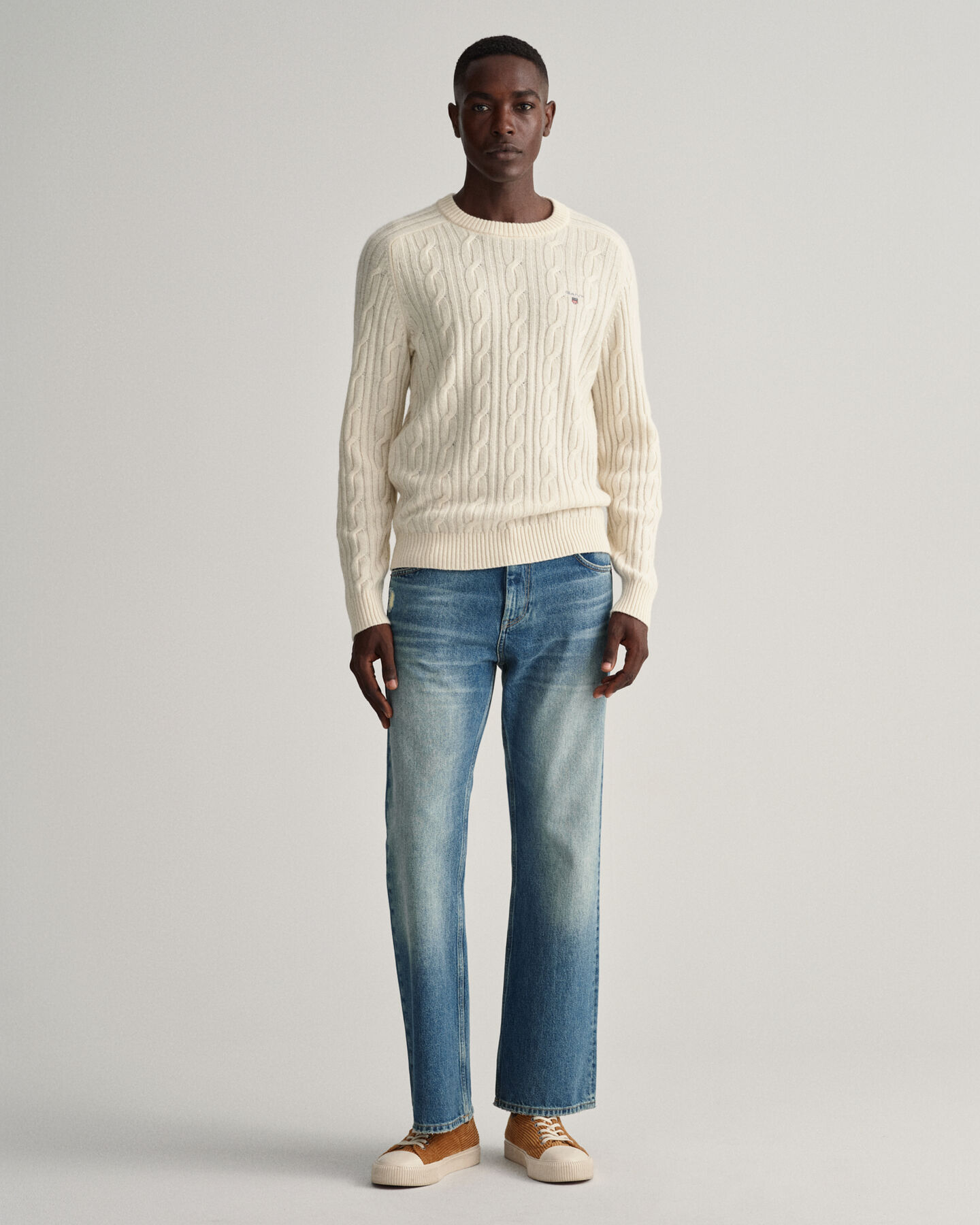 Pulover com decote redondo em l&atilde; entran&ccedil;ada