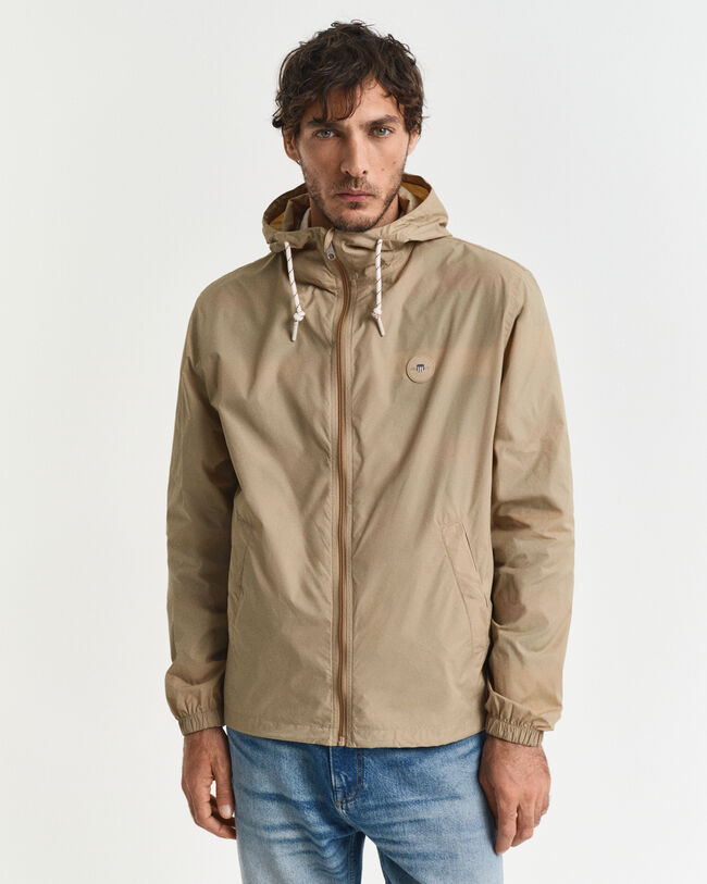 Casaco Windbreaker compactável leve