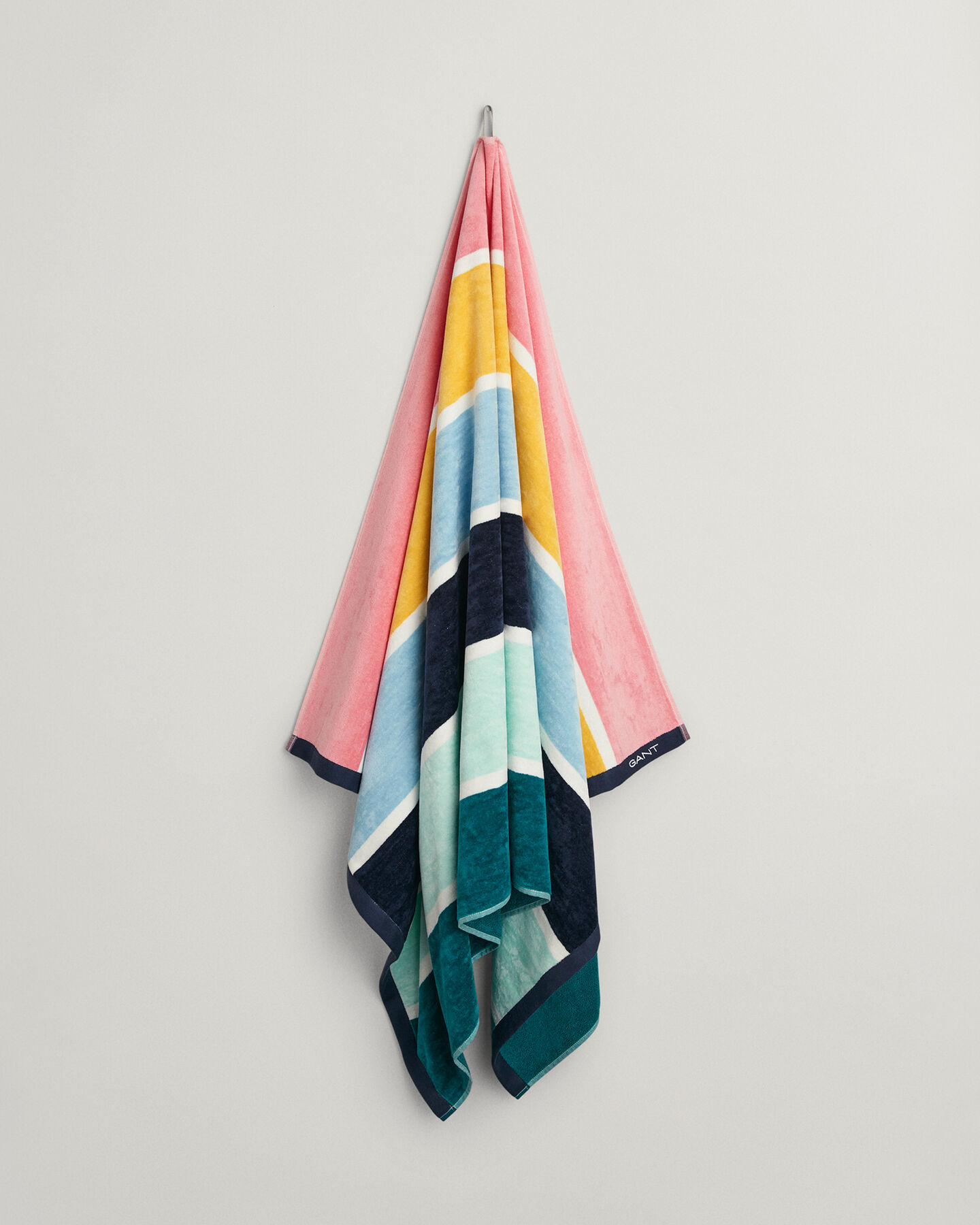 Toalha de praia às riscas