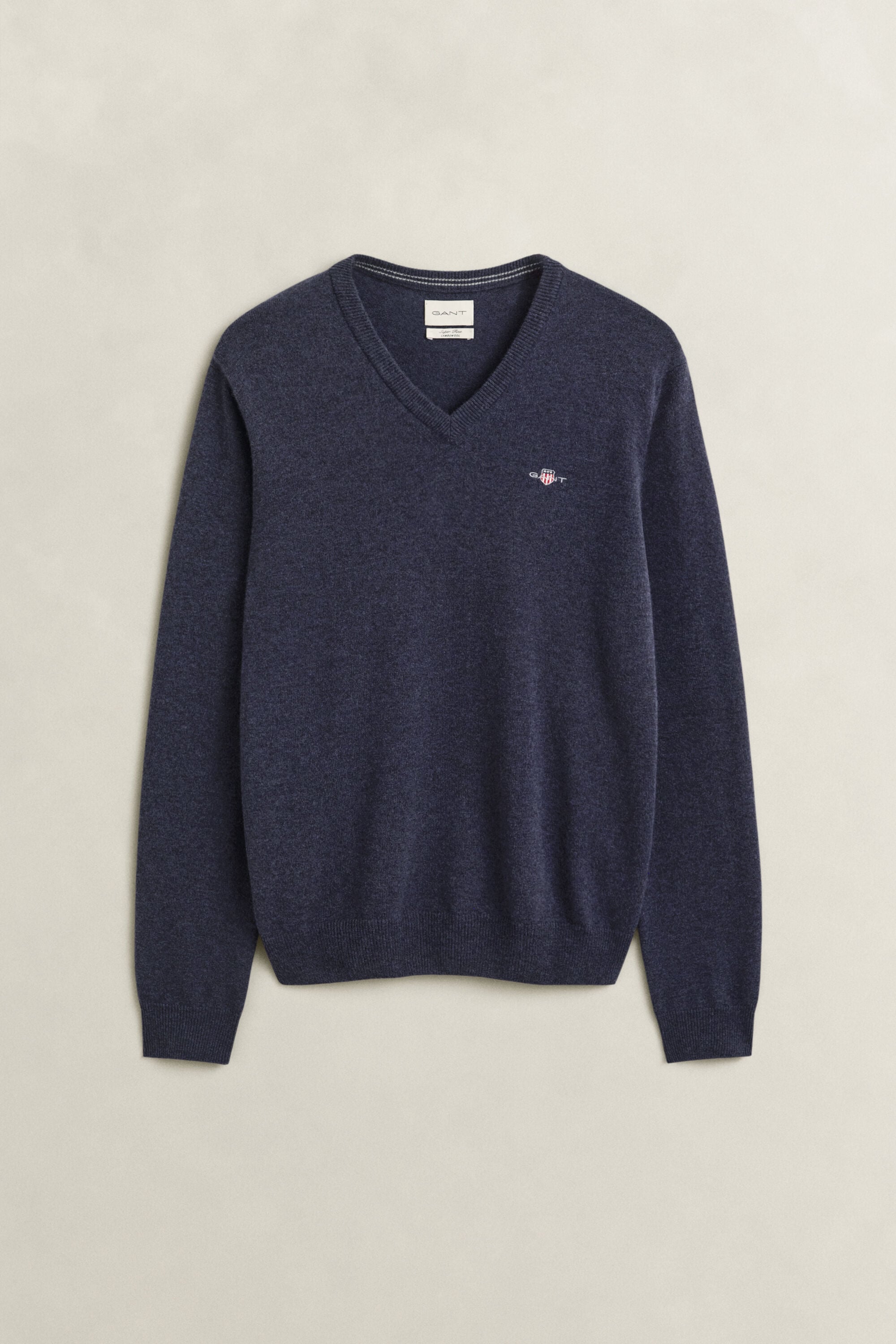 Pullover com decote em V em lã
