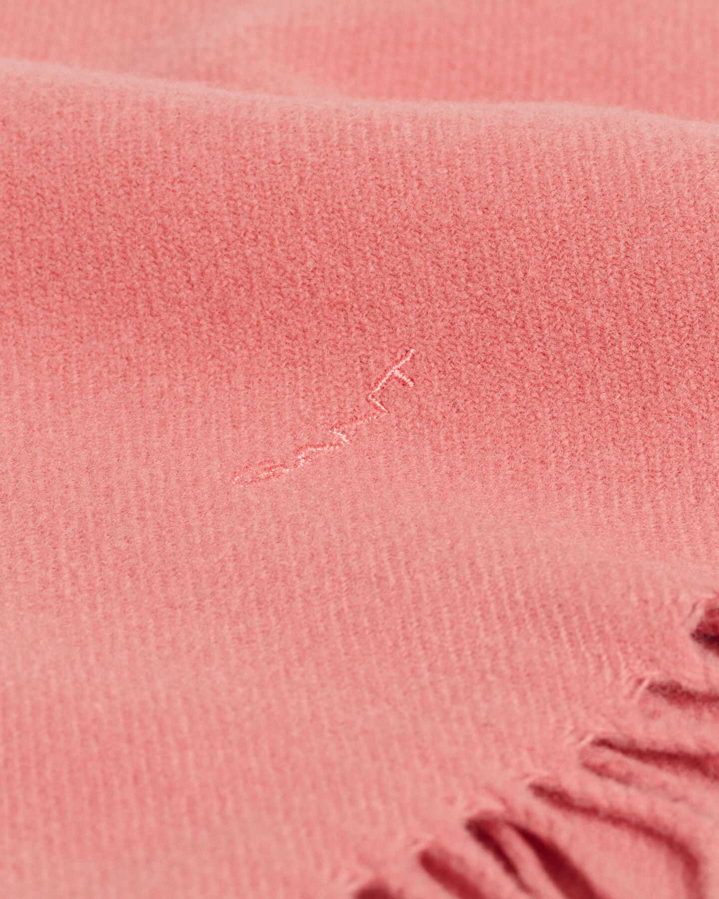 Cachecol liso em l&atilde;