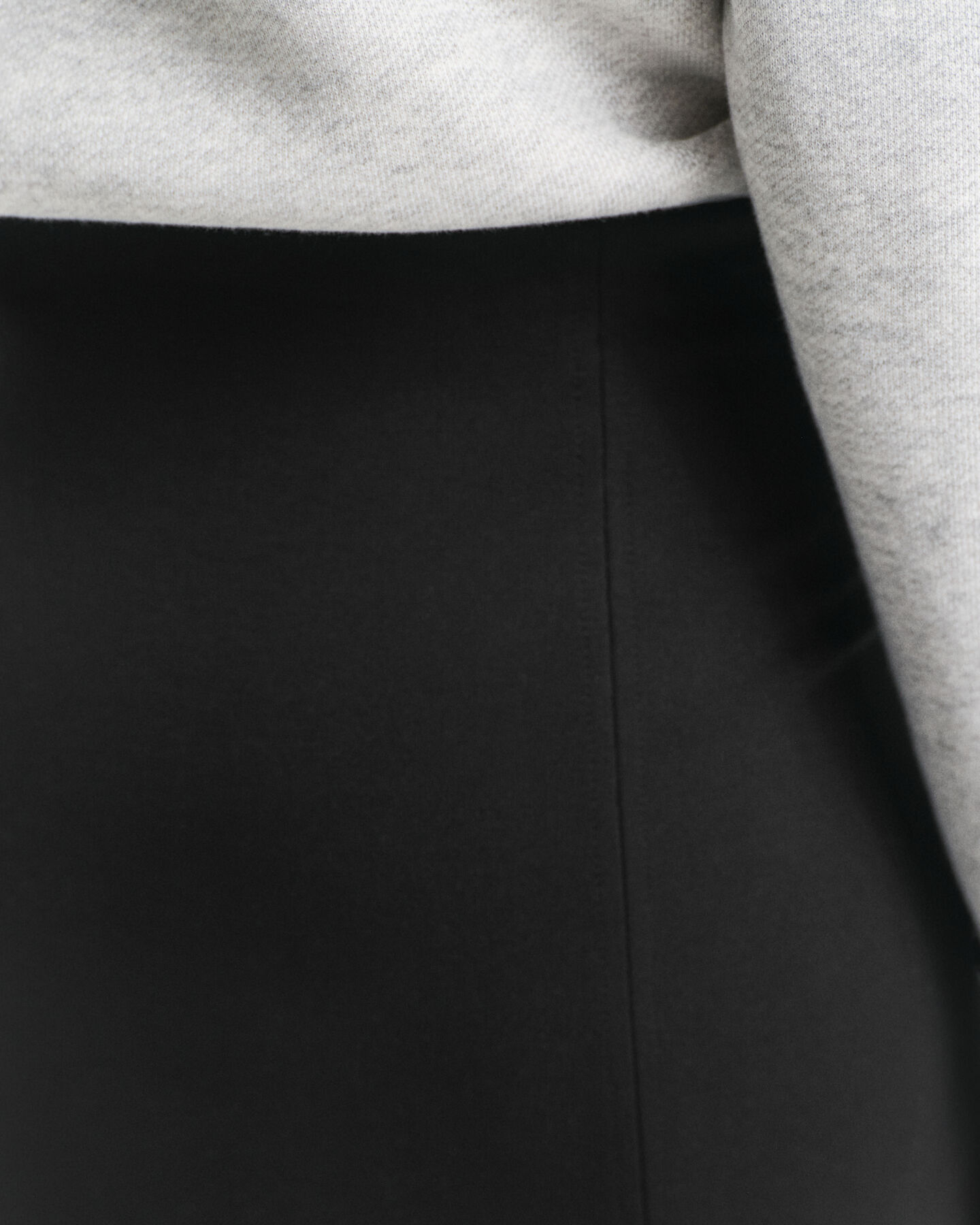 Saia lápis em jersey