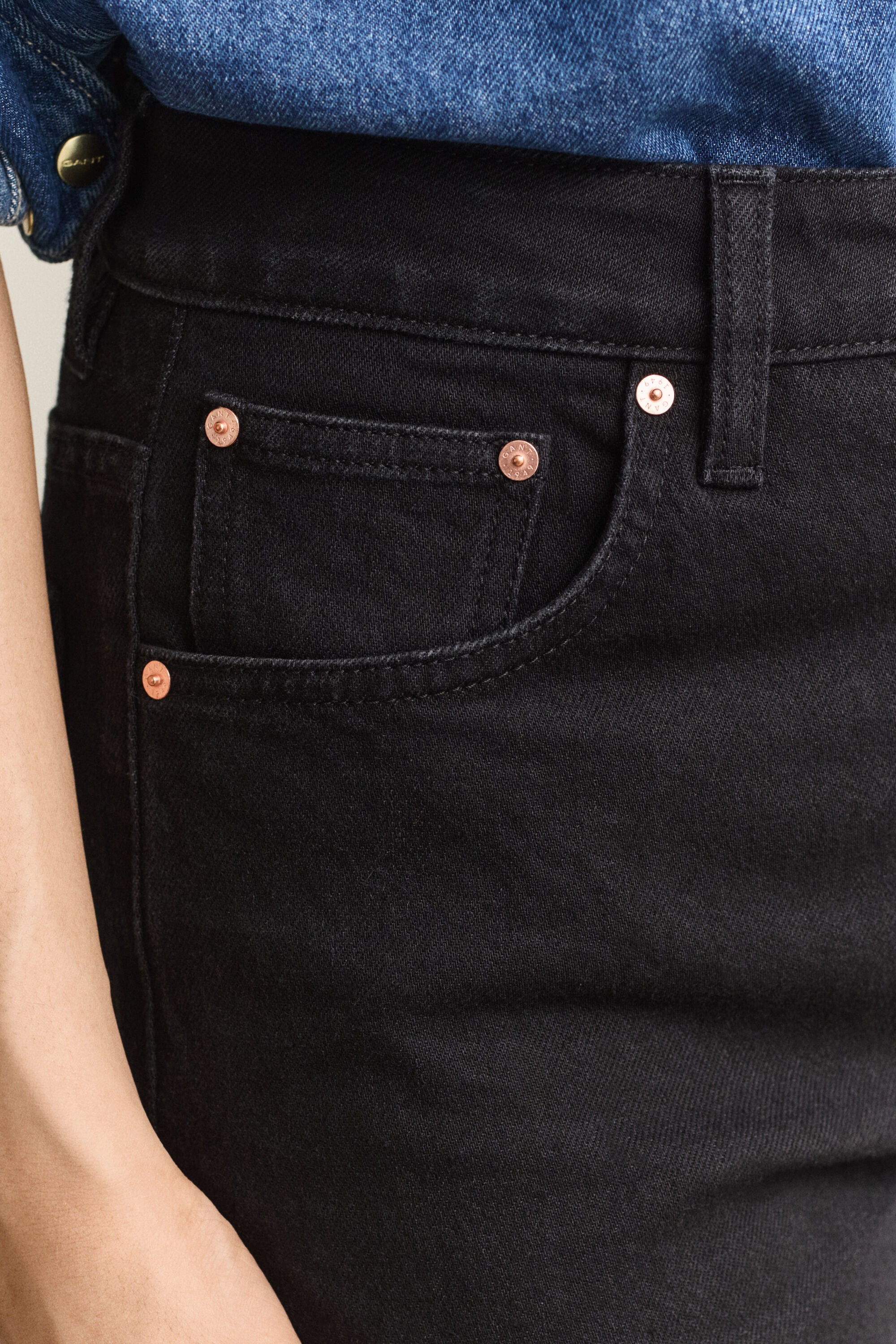 Calças de ganga com cintura subida slim fit