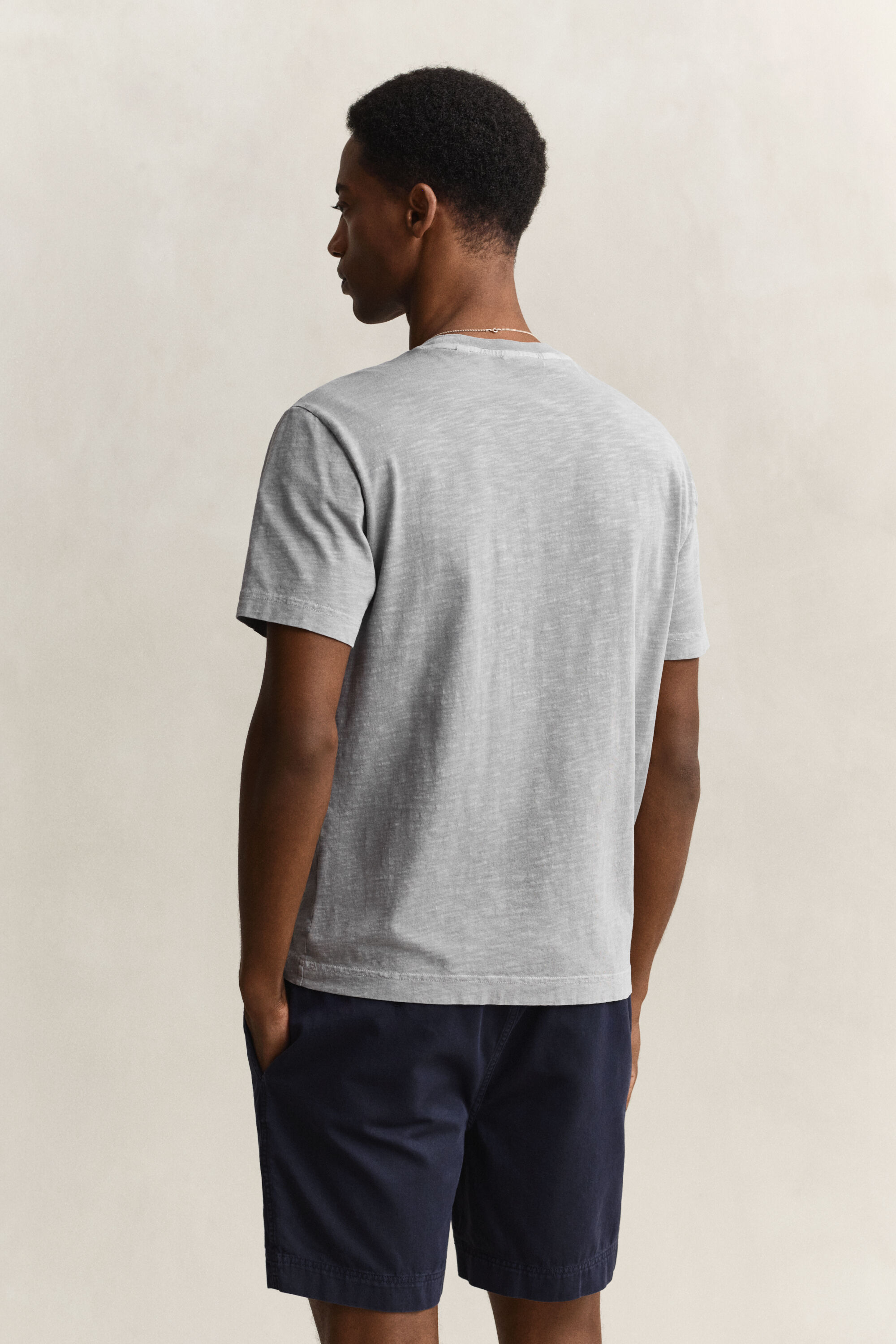 T-shirt com efeito desgastado