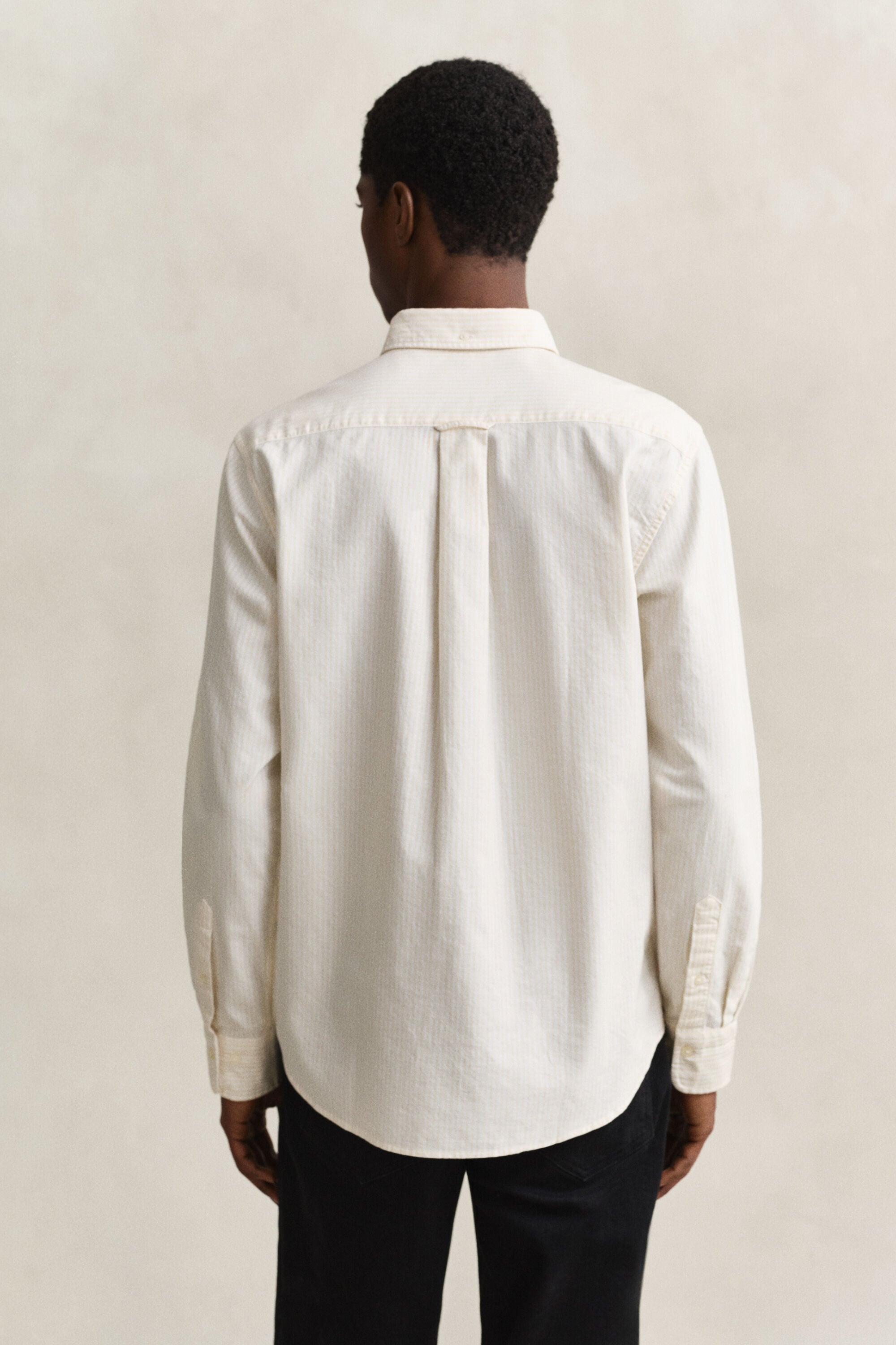 Camisa Oxford às riscas finas Classic
