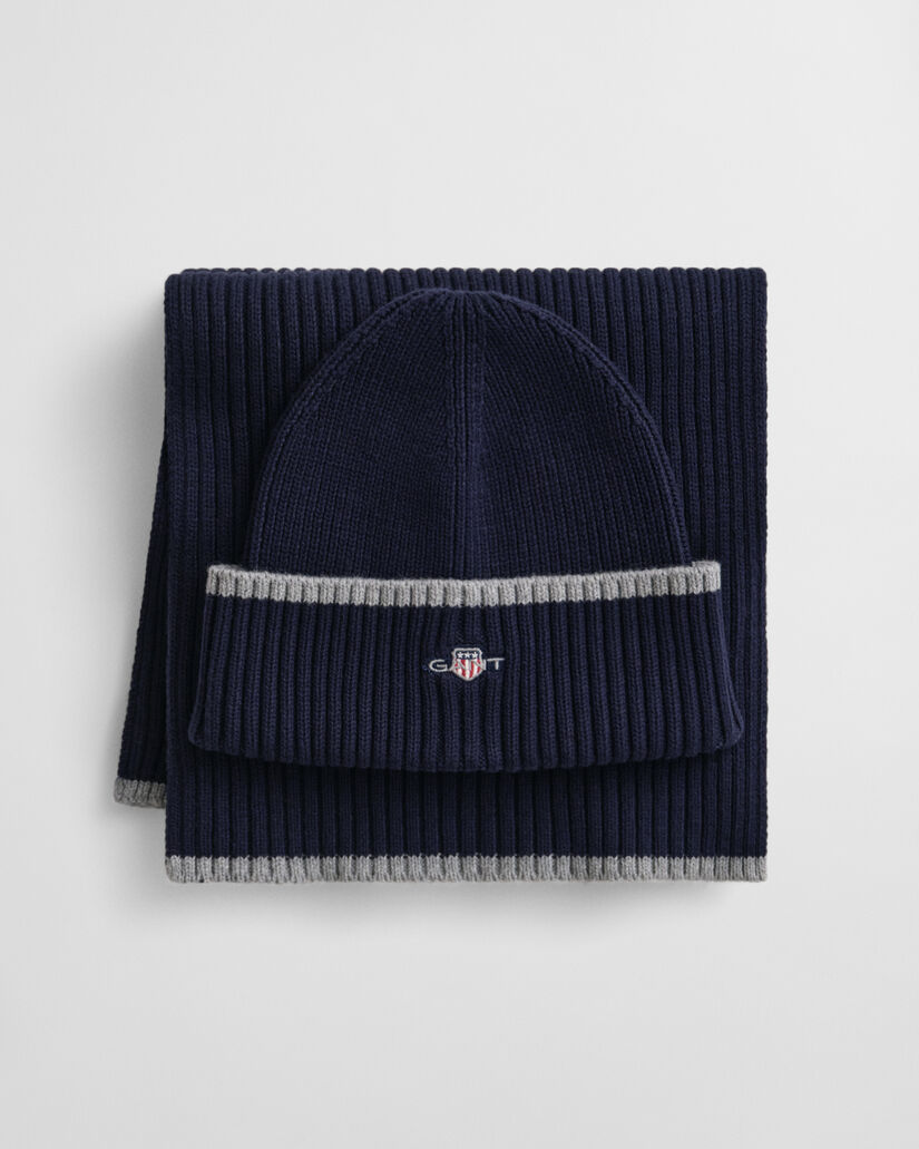 Conjunto de oferta com gorro e cachecol Essential