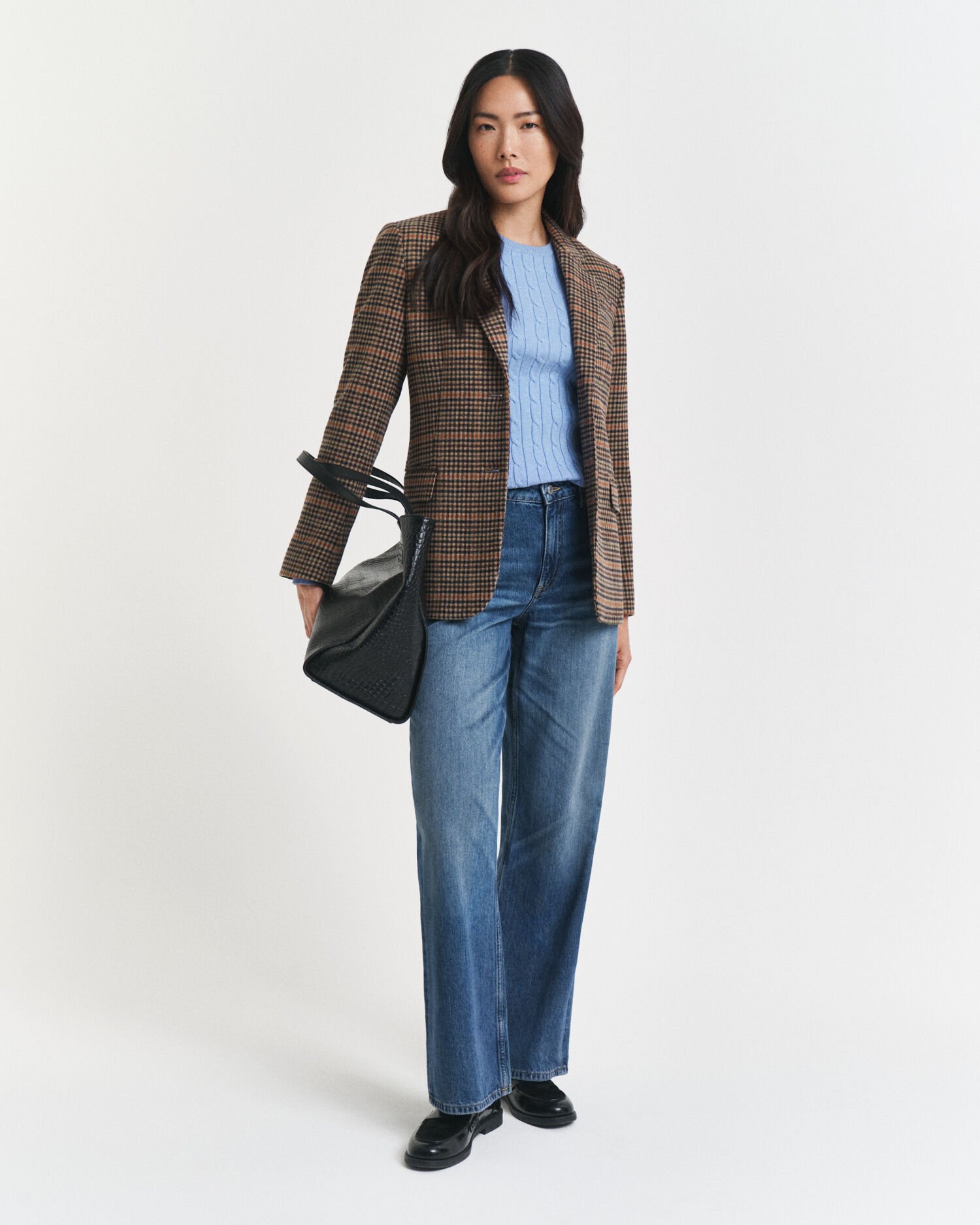 Camisola de malha entrançada com decote redondo