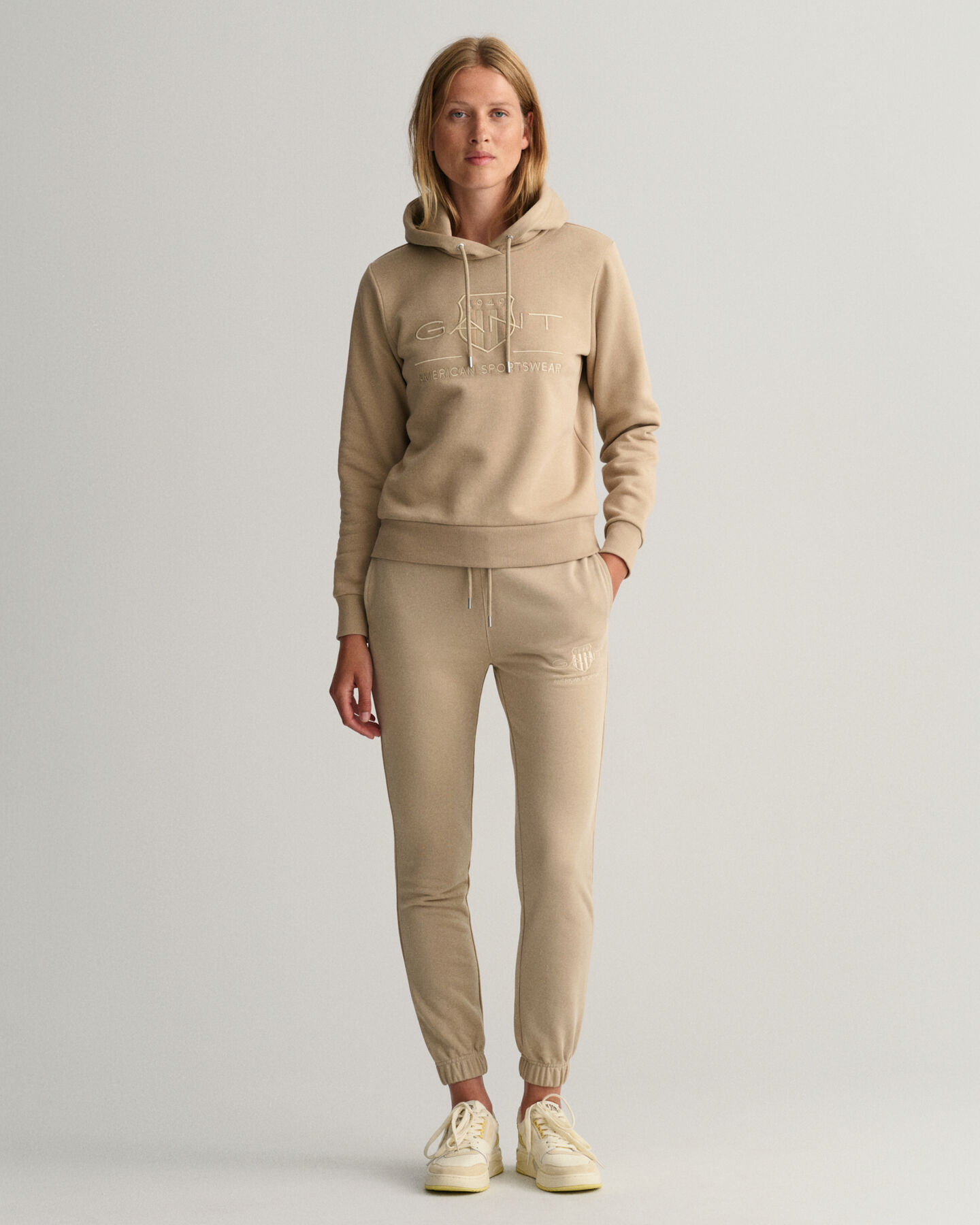 Sweatshirt com capuz Tonal Shield