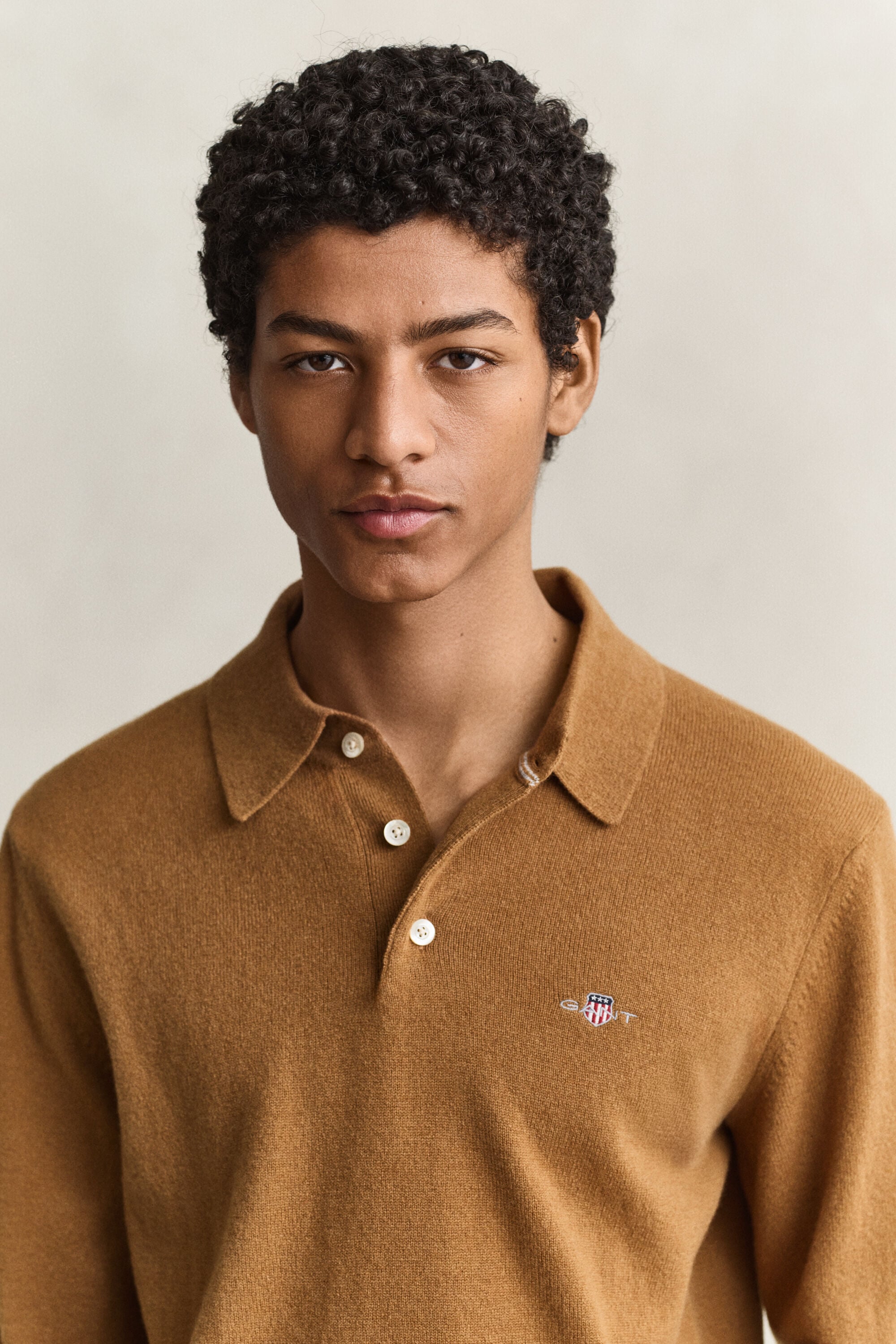 Camisola de malha tipo polo em lã extrafina
