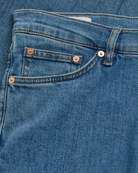 Calças de ganga Clean Wash slim fit