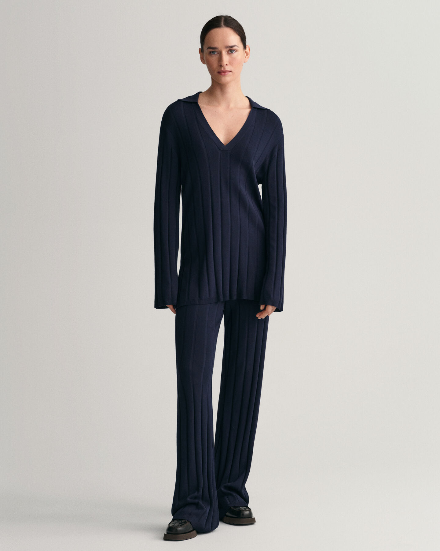 Pulover de malha com colarinho aberto