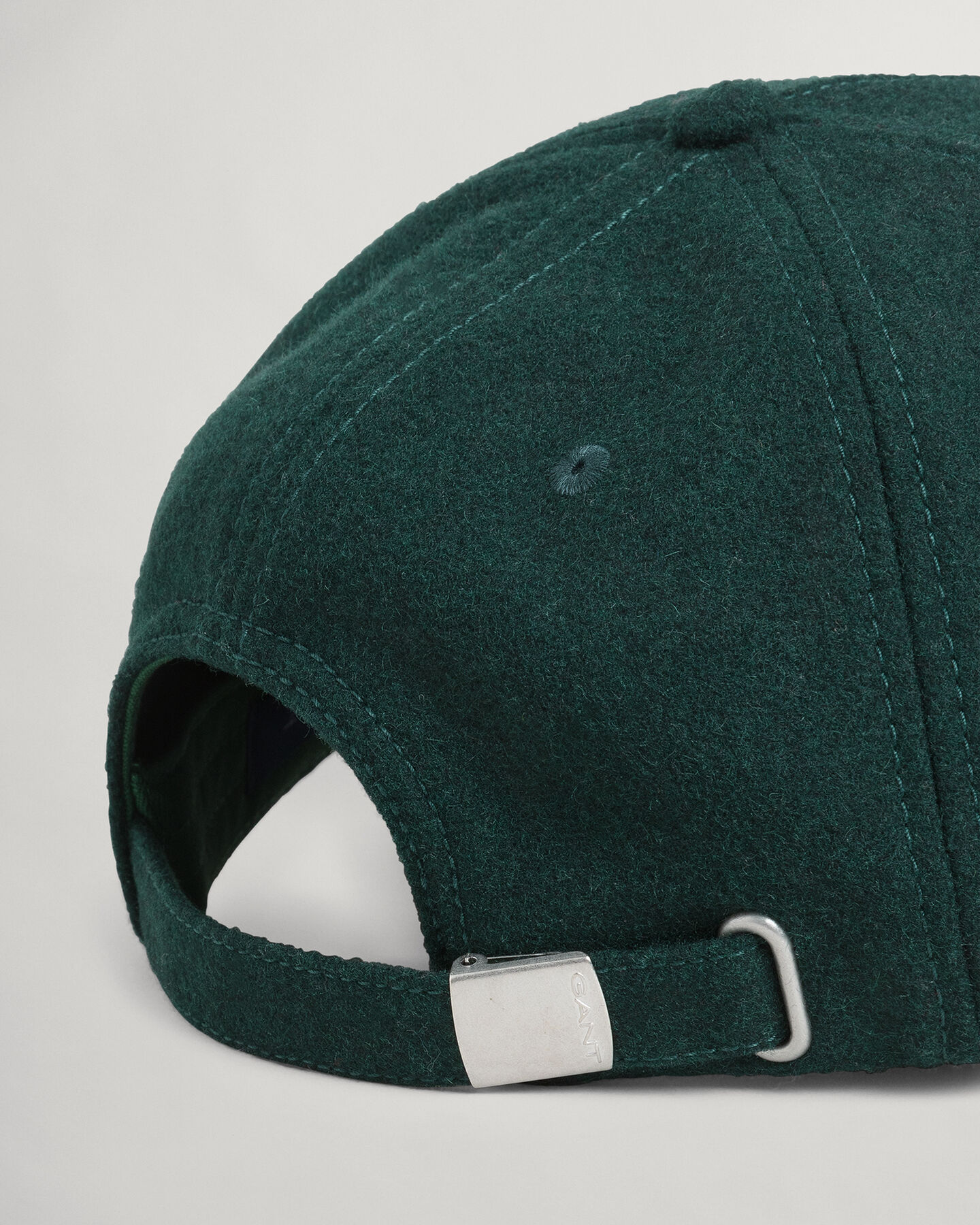 Boné em lã Graphic