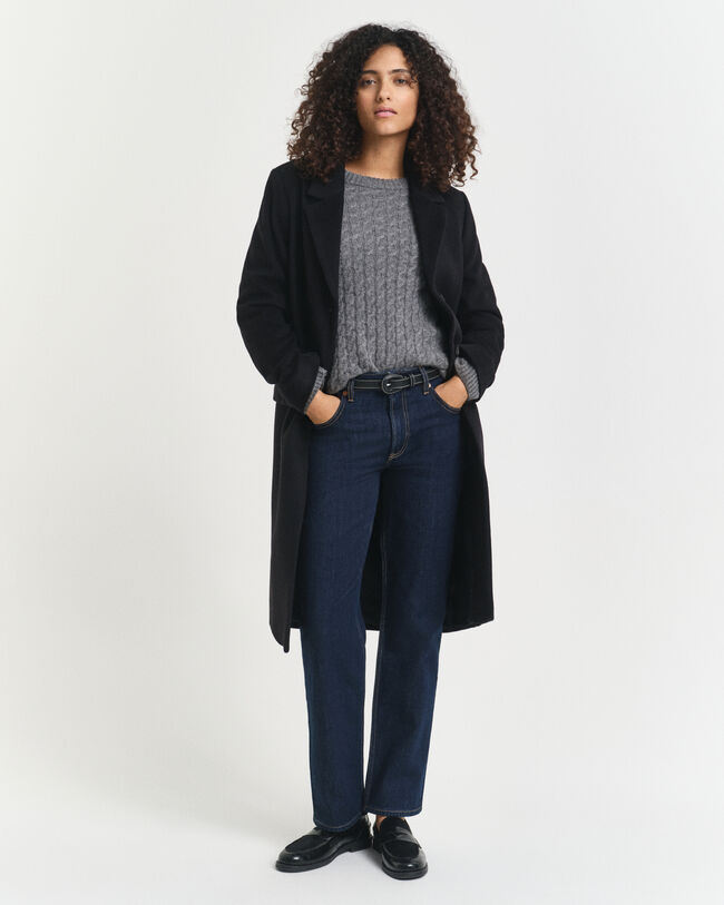 Calças de ganga com elastano e perna a direito