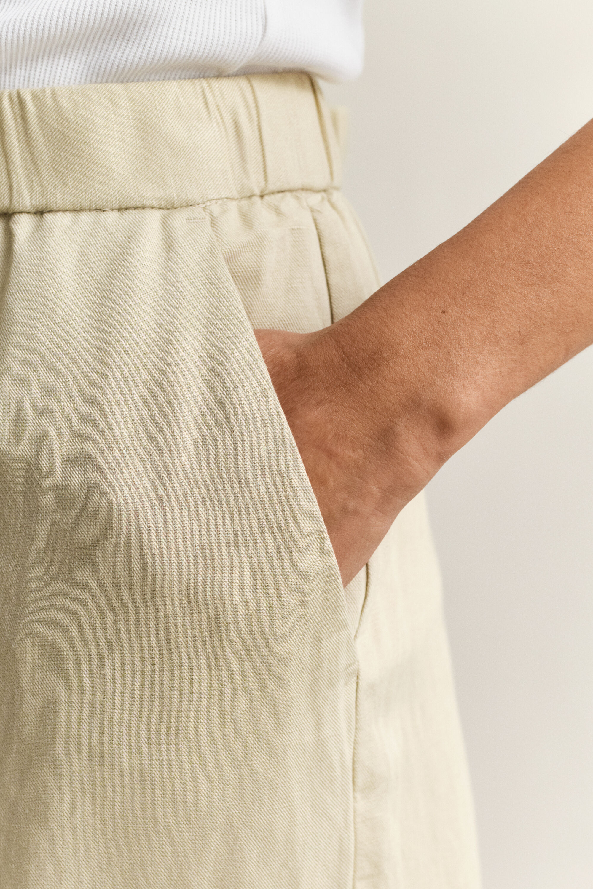 Calças em mistura de linho