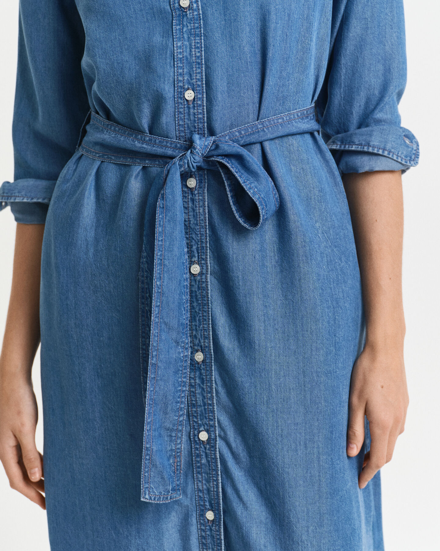 Vestido-camisa em chambray