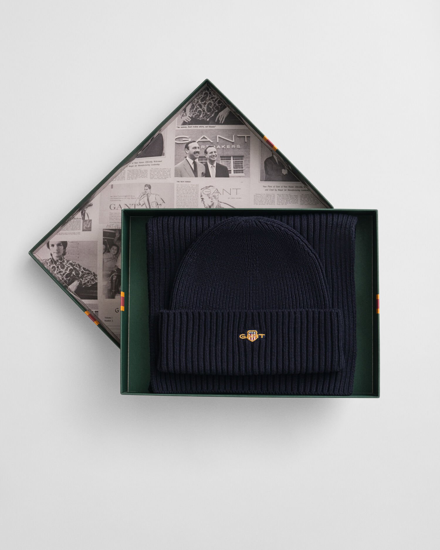 Conjunto de oferta com gorro e cachecol Shield