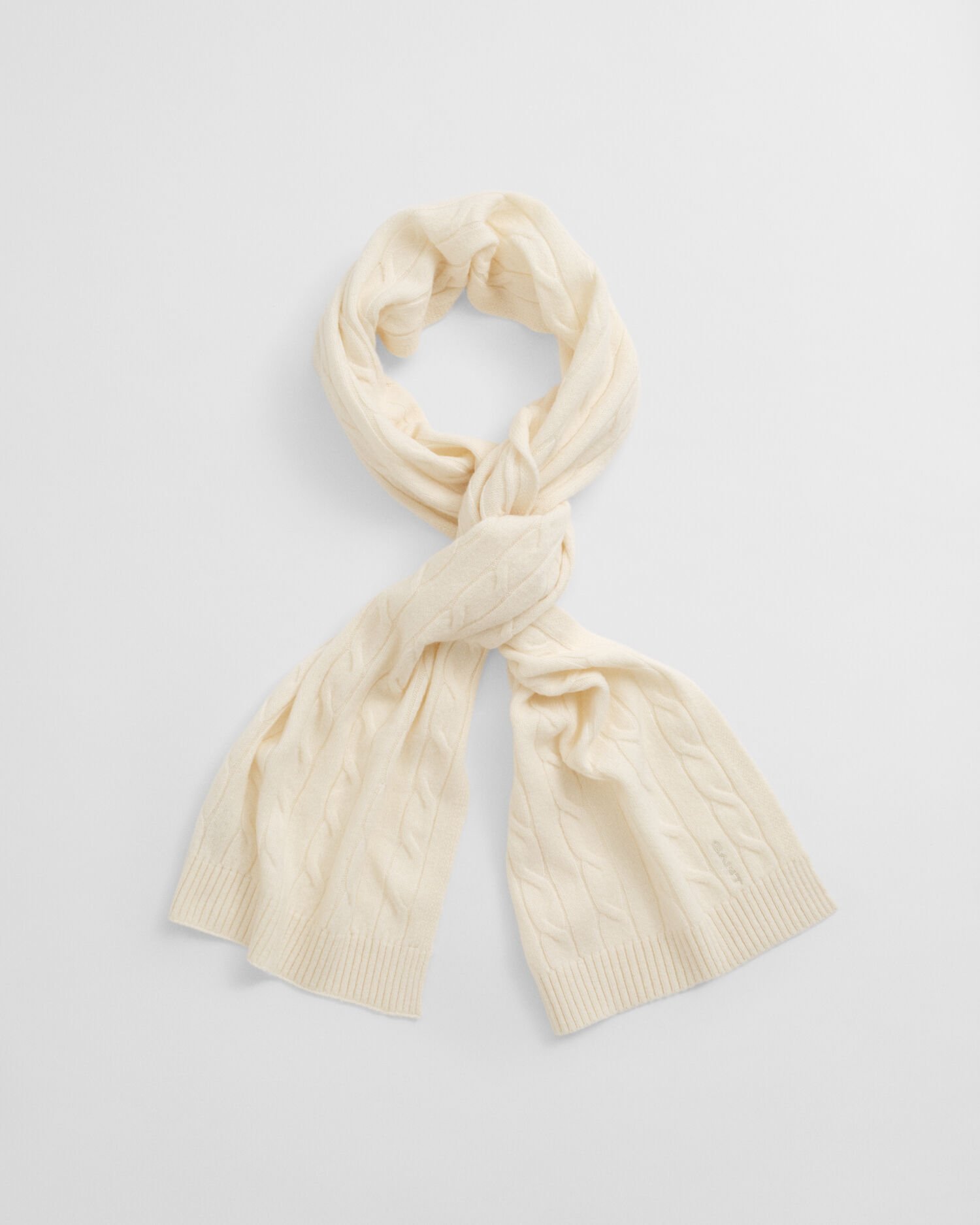 Cachecol em malha entrançada de lã