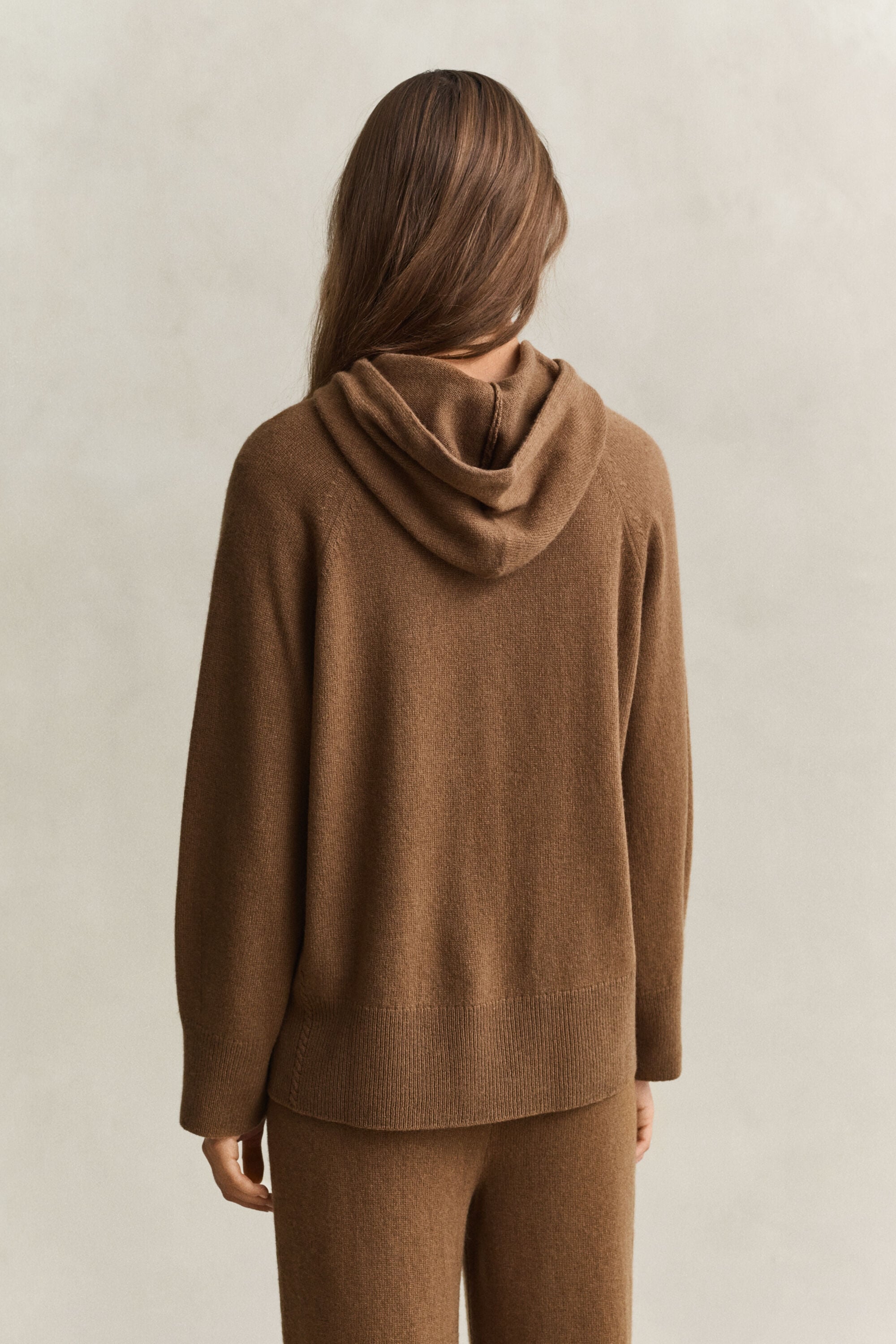 Sweatshirt com capuz em lã e caxemira
