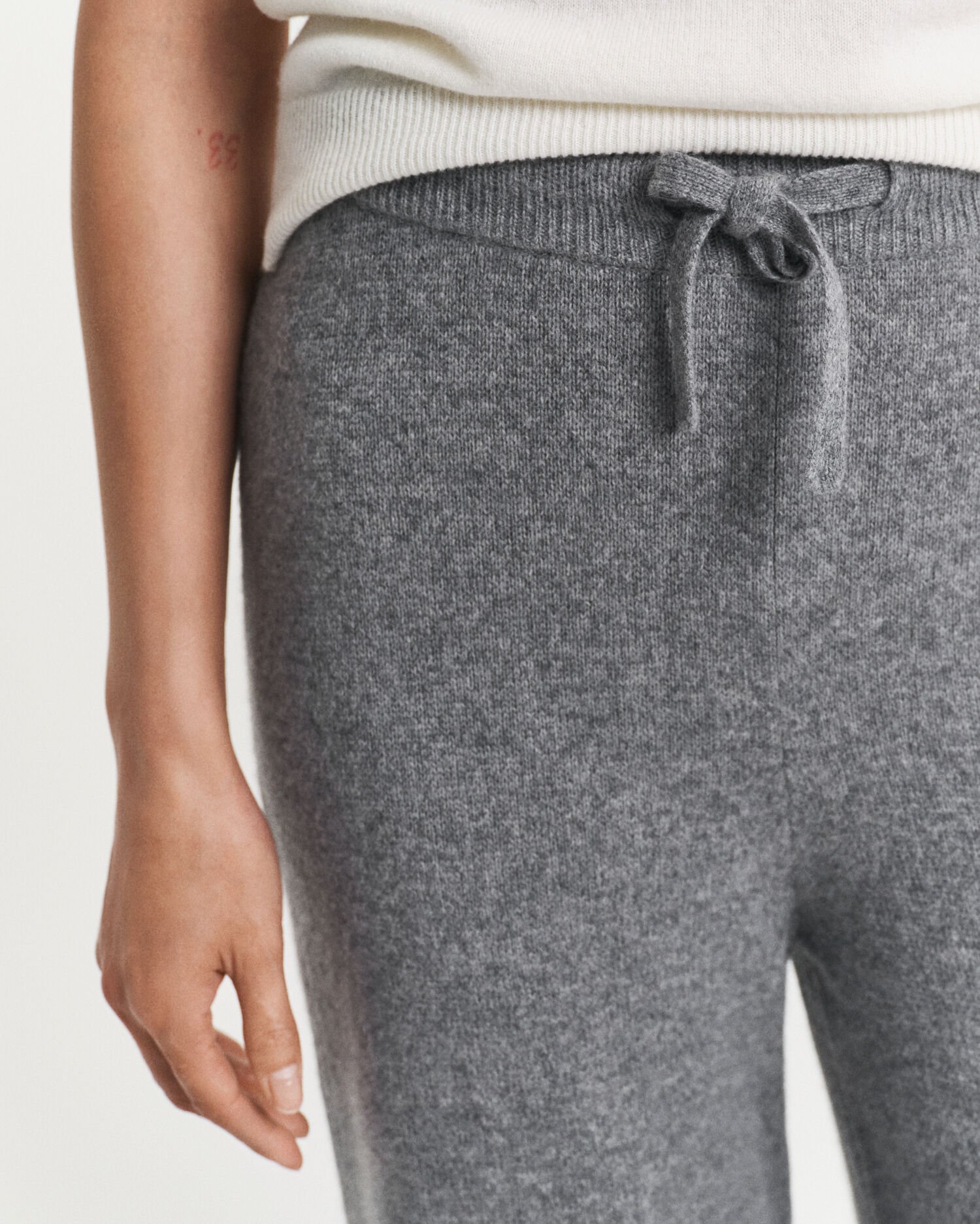 Calças em malha de lã