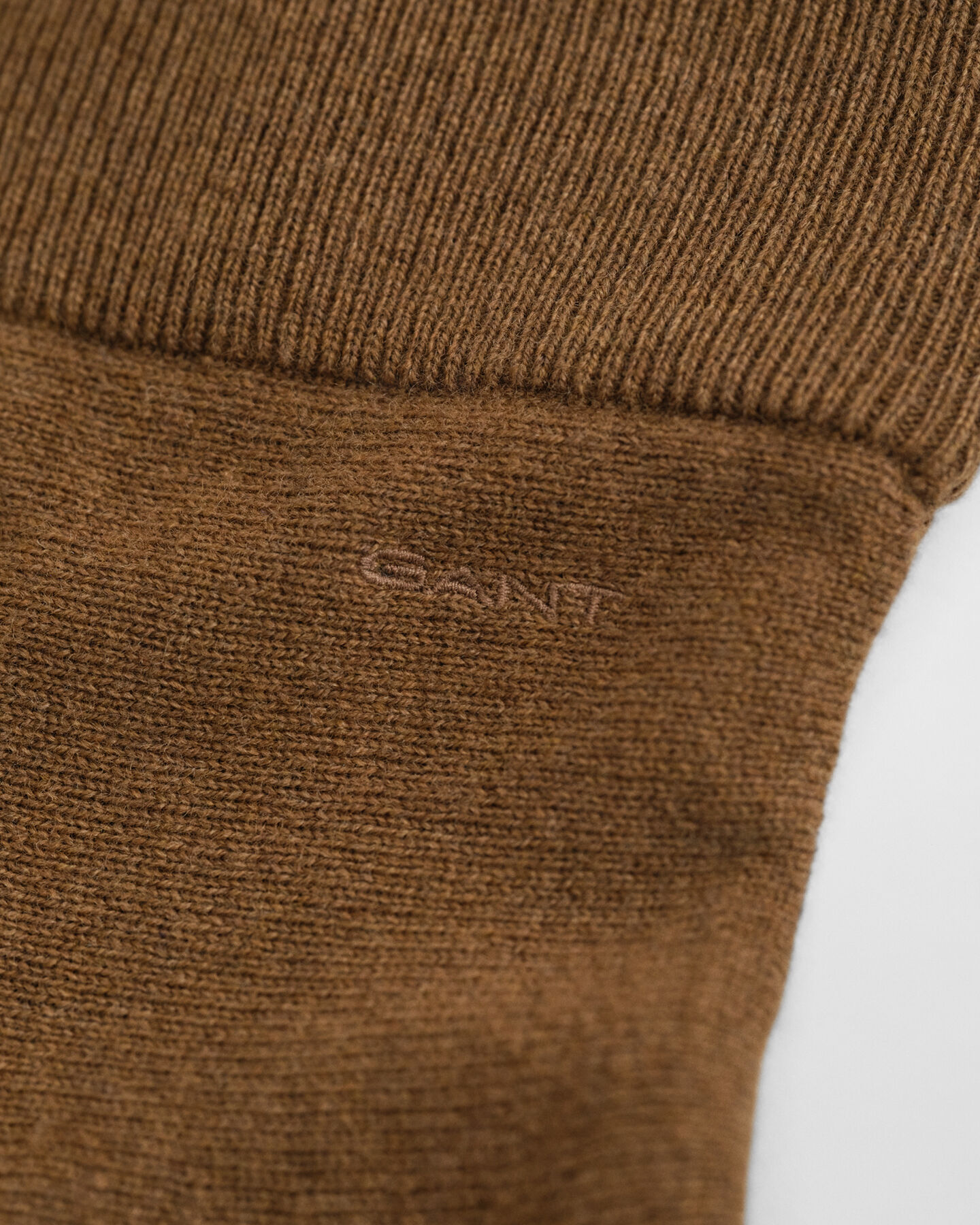 Saia em lã extrafina