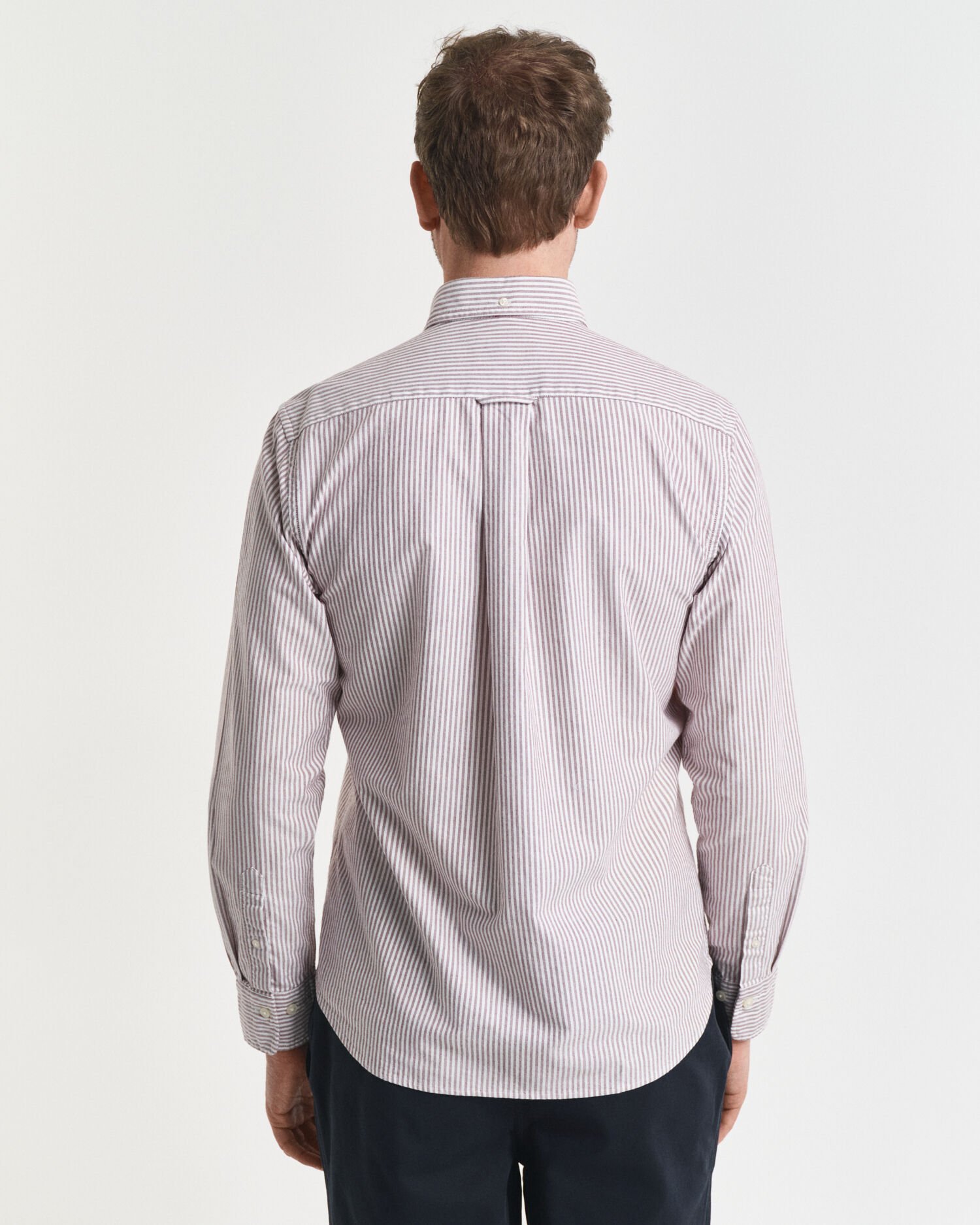 Camisa Oxford às riscas finas Classic