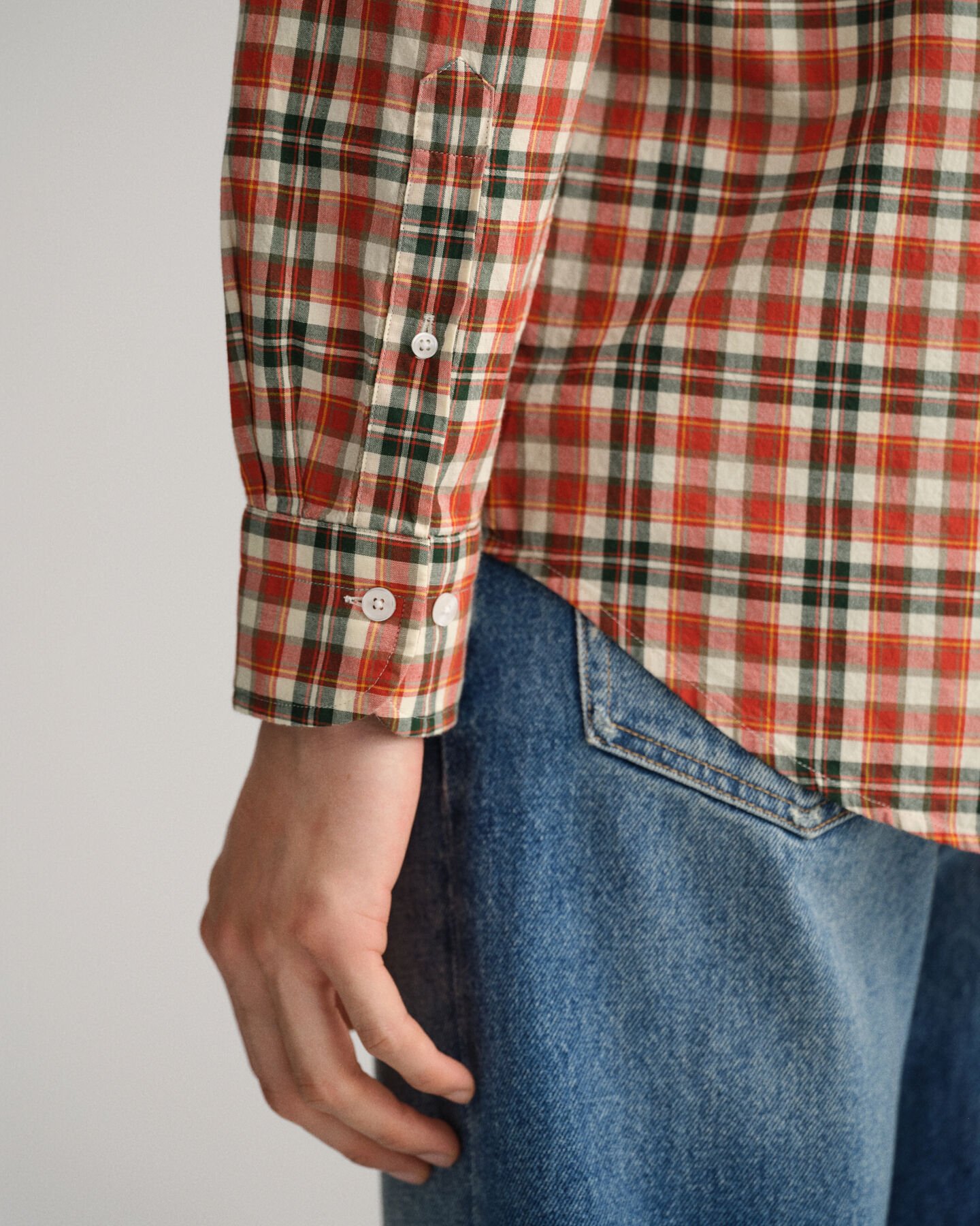 Camisa em popelina com padr&atilde;o tartan regular fit