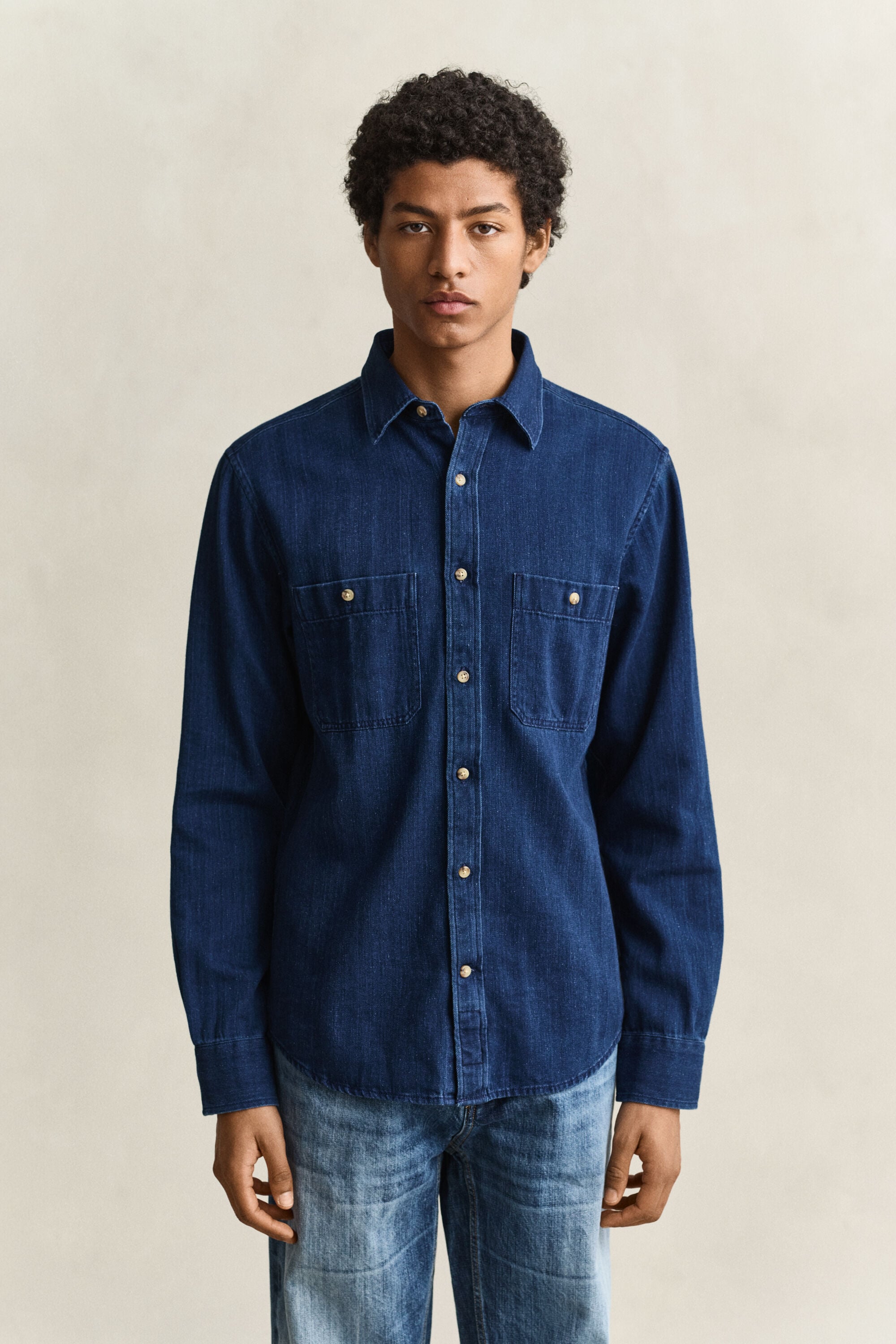 Camisa com padrão espinha de peixe índigo