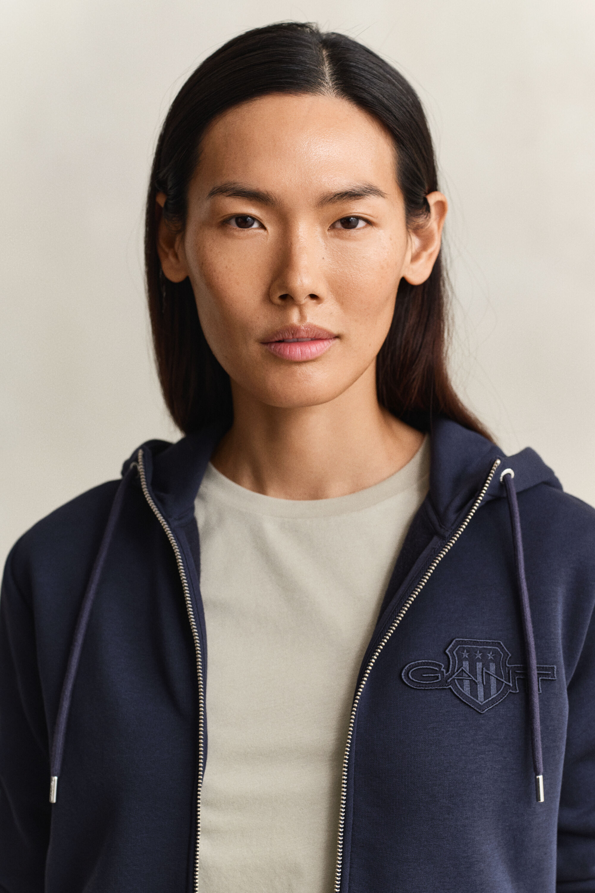 Sweatshirt com capuz e fecho Tonal Shield