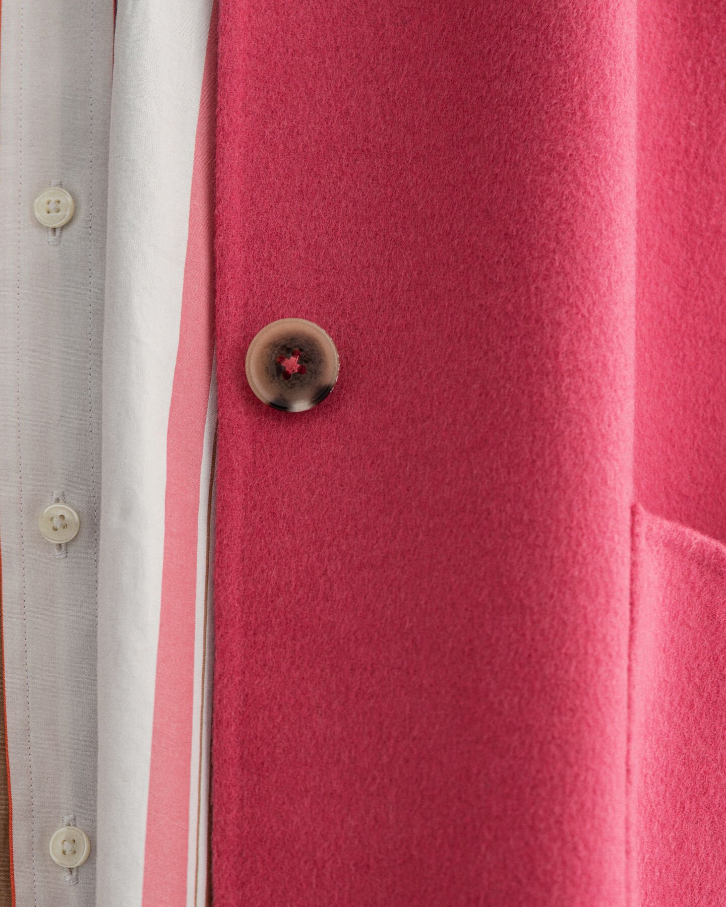 Sobretudo GANT Varsity cosido à mão