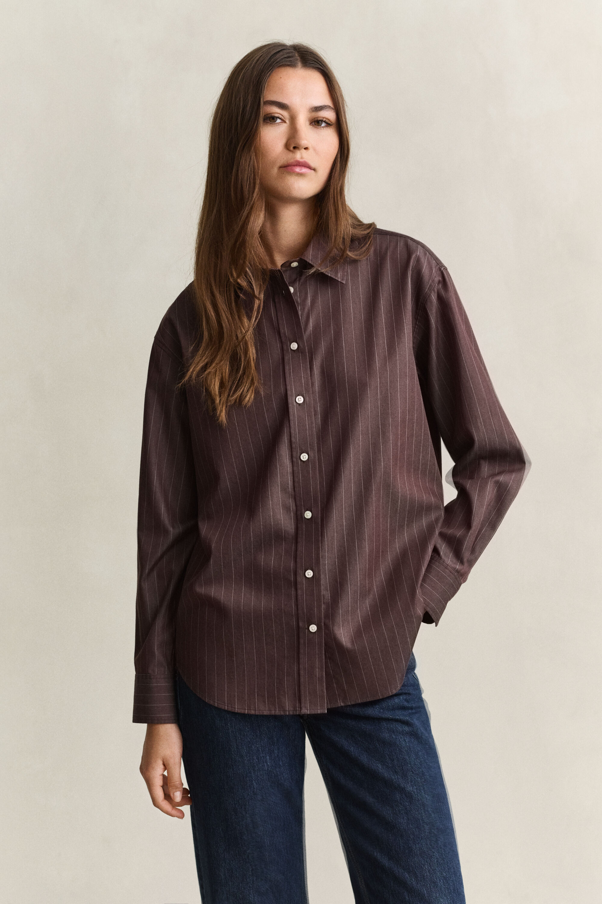 Camisa em popelina às riscas relaxed fit