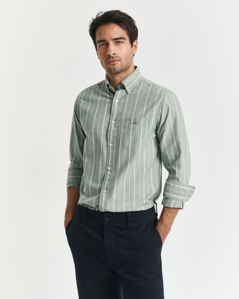 Camisa Oxford clássica às riscas regular fit