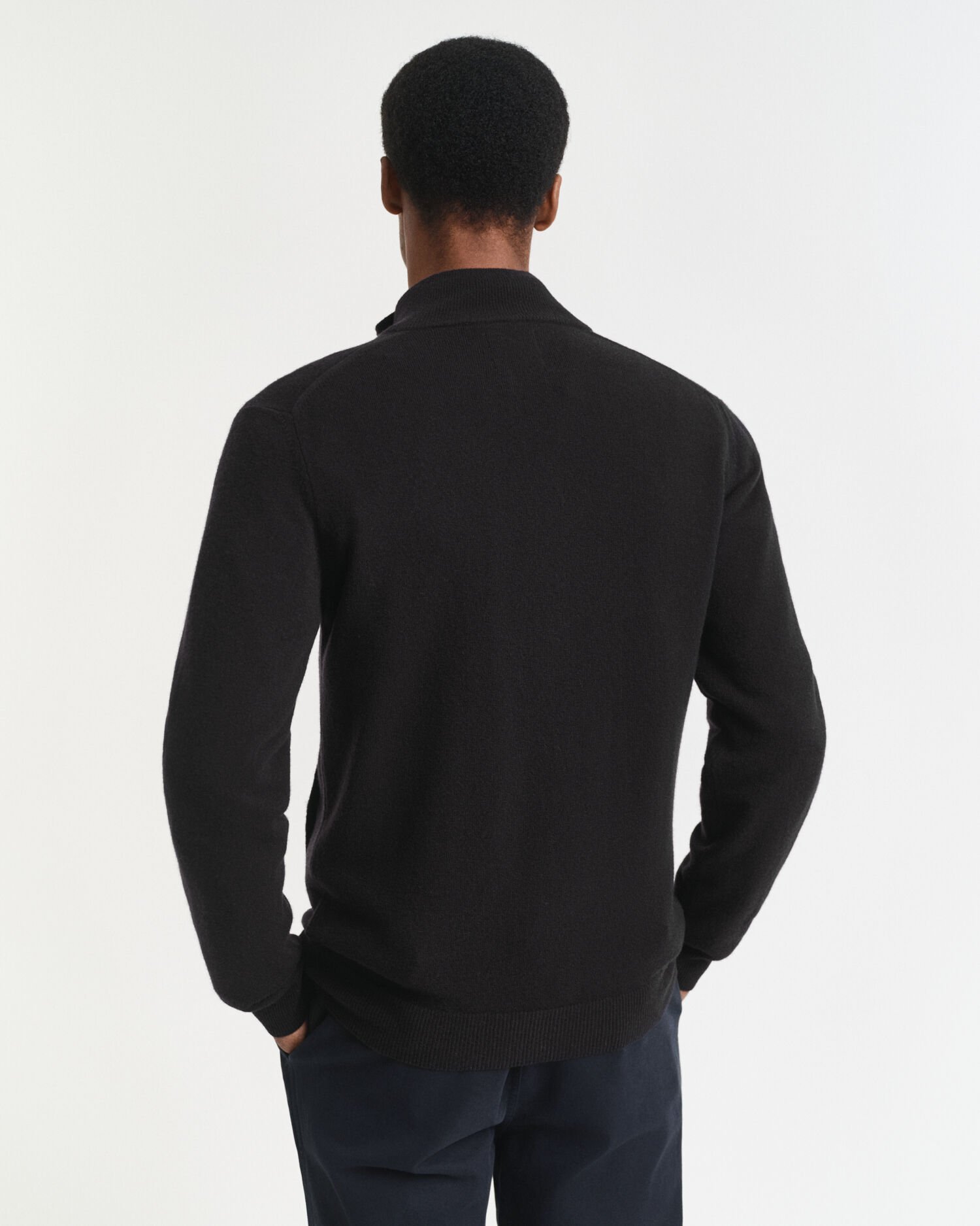 Casaco de malha com fecho em lã extrafina