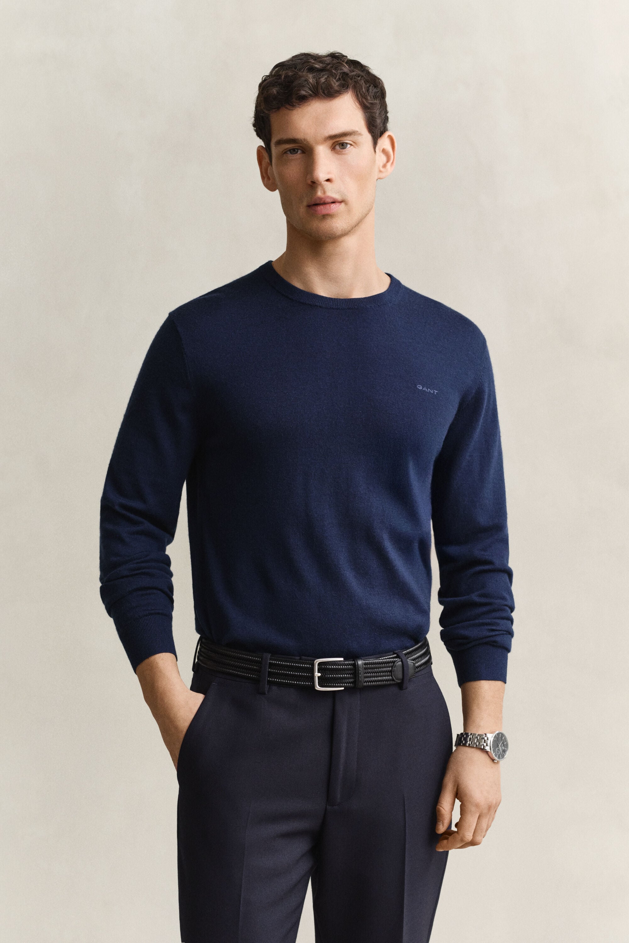 Camisola de malha com decote redondo em lã de merino