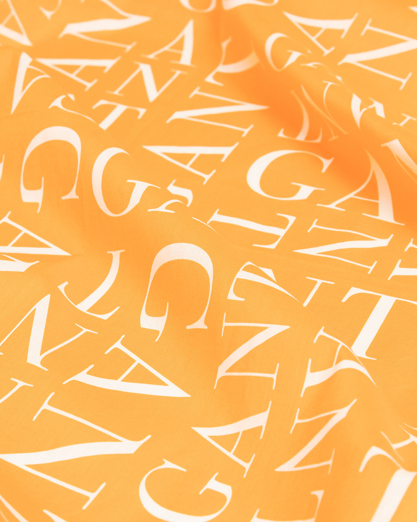 Sarongue com estampado Typography