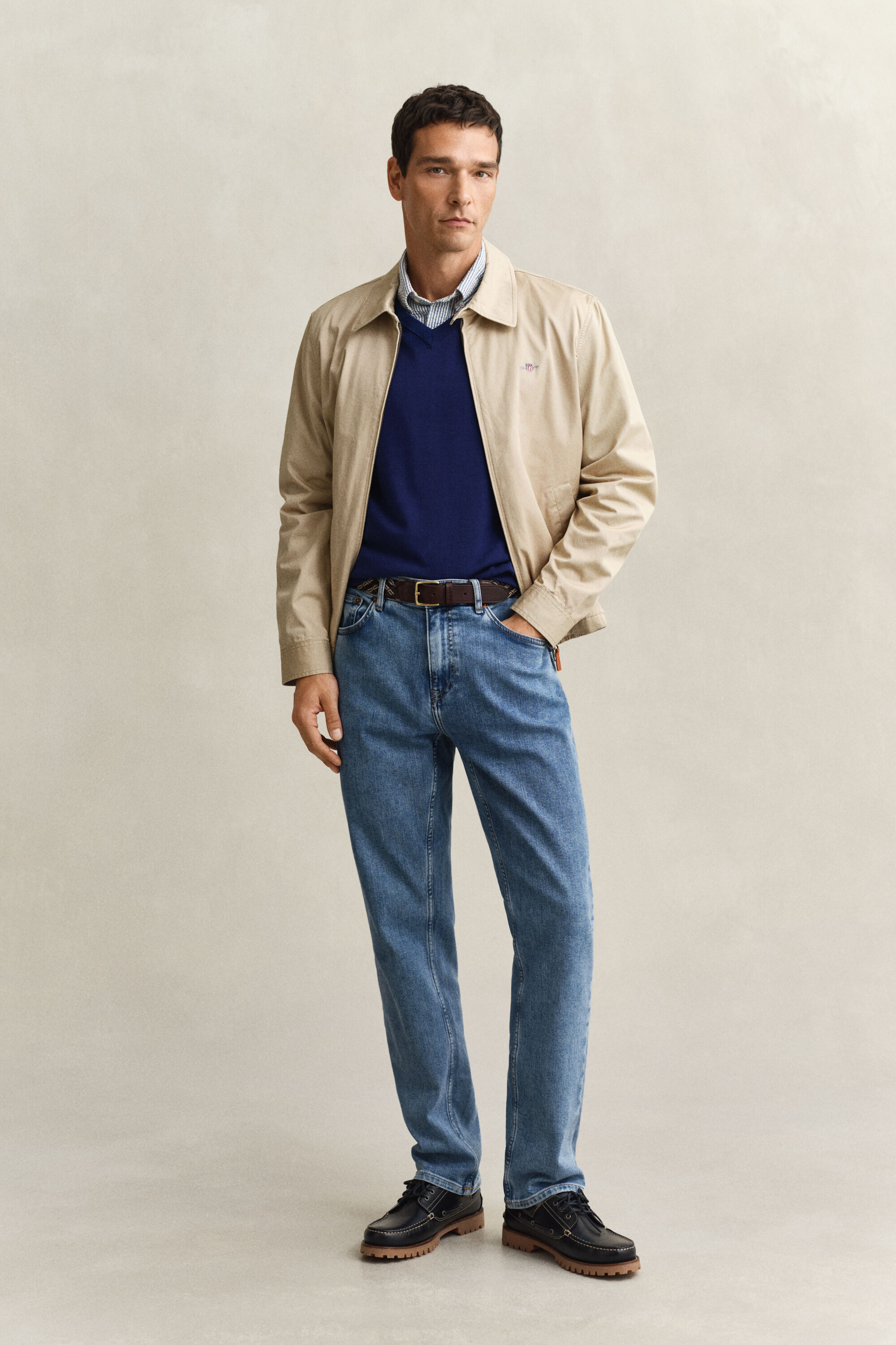 Pulover com decote em V em algodão clássico