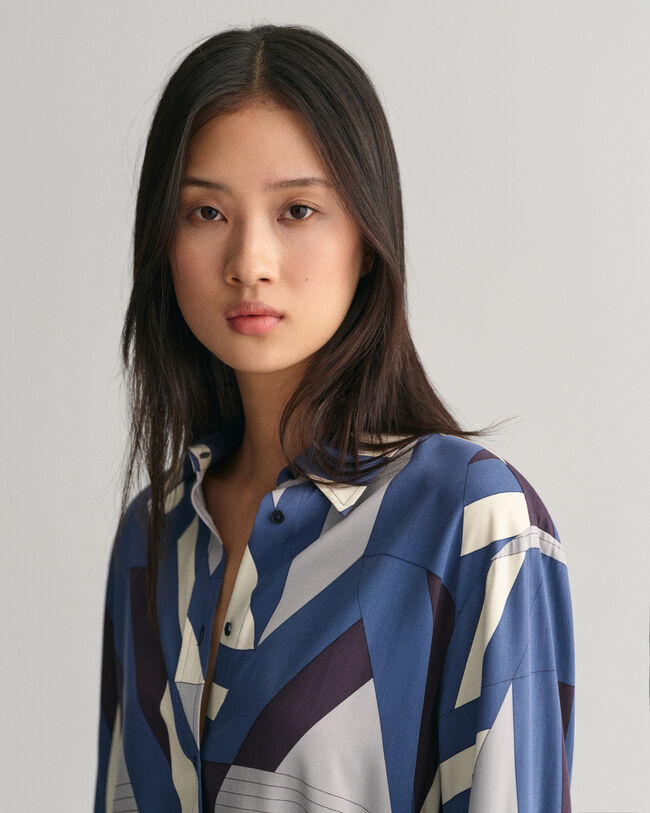 Vestido-camisa com estampado de letras