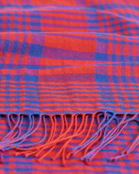 Cachecol em lã de merino com padrão de xadrez