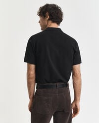 Polo com grafismo pequeno