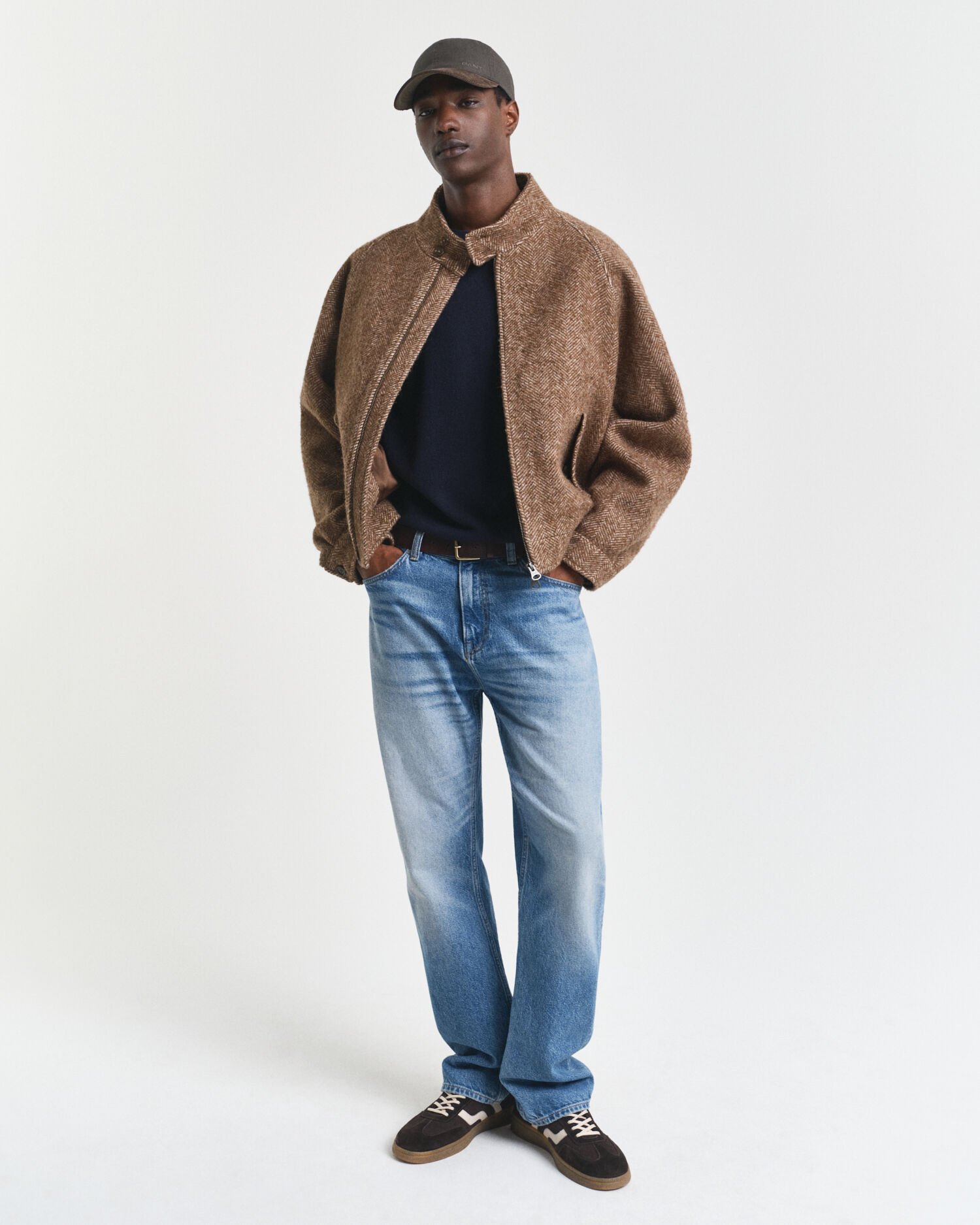 Camisola de malha com decote redondo em lã extrafina