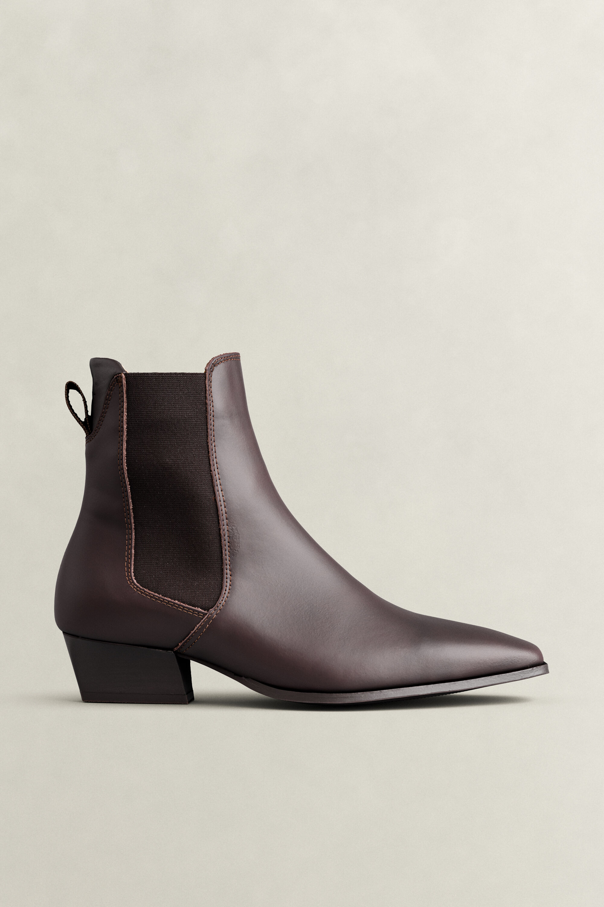 Botas Chelsea em pele Bassotte